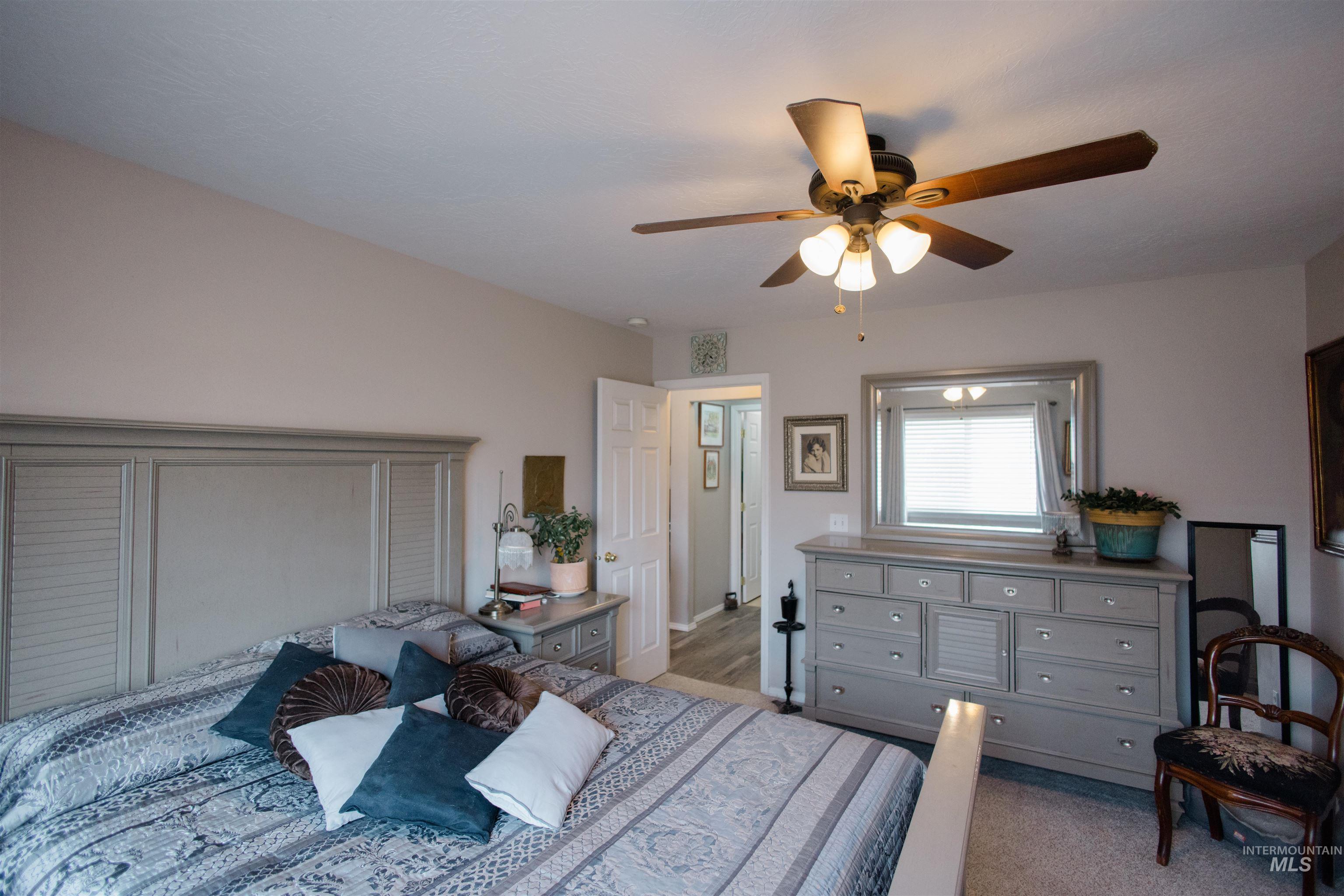 1188 Ne Rockridge Property Photo 10