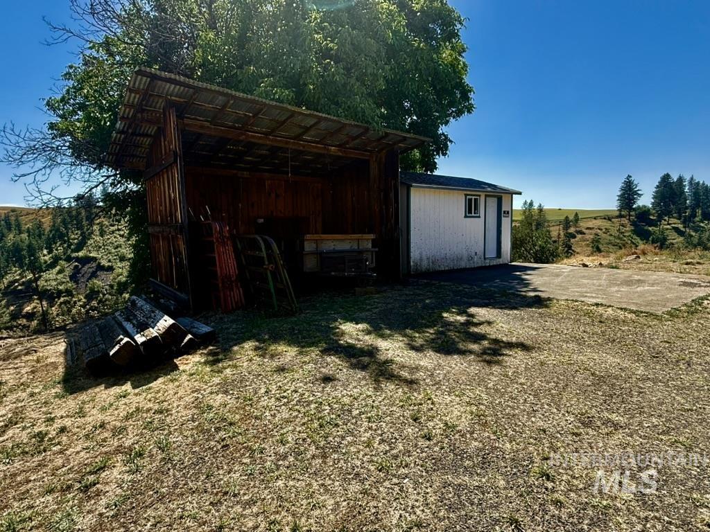 2792 & 2796 Ewing Rd Property Photo 40