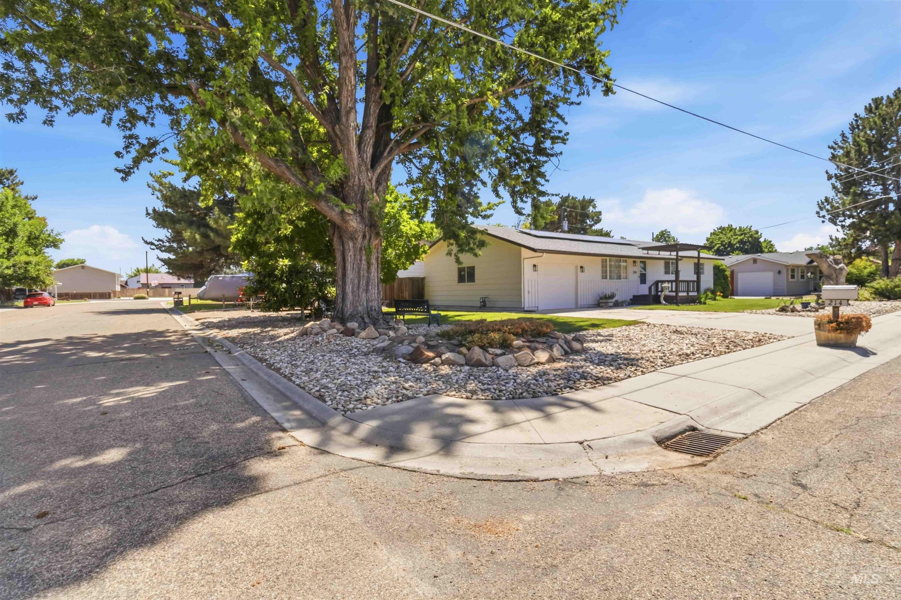 214 N Georgia Ave Property Photo 35