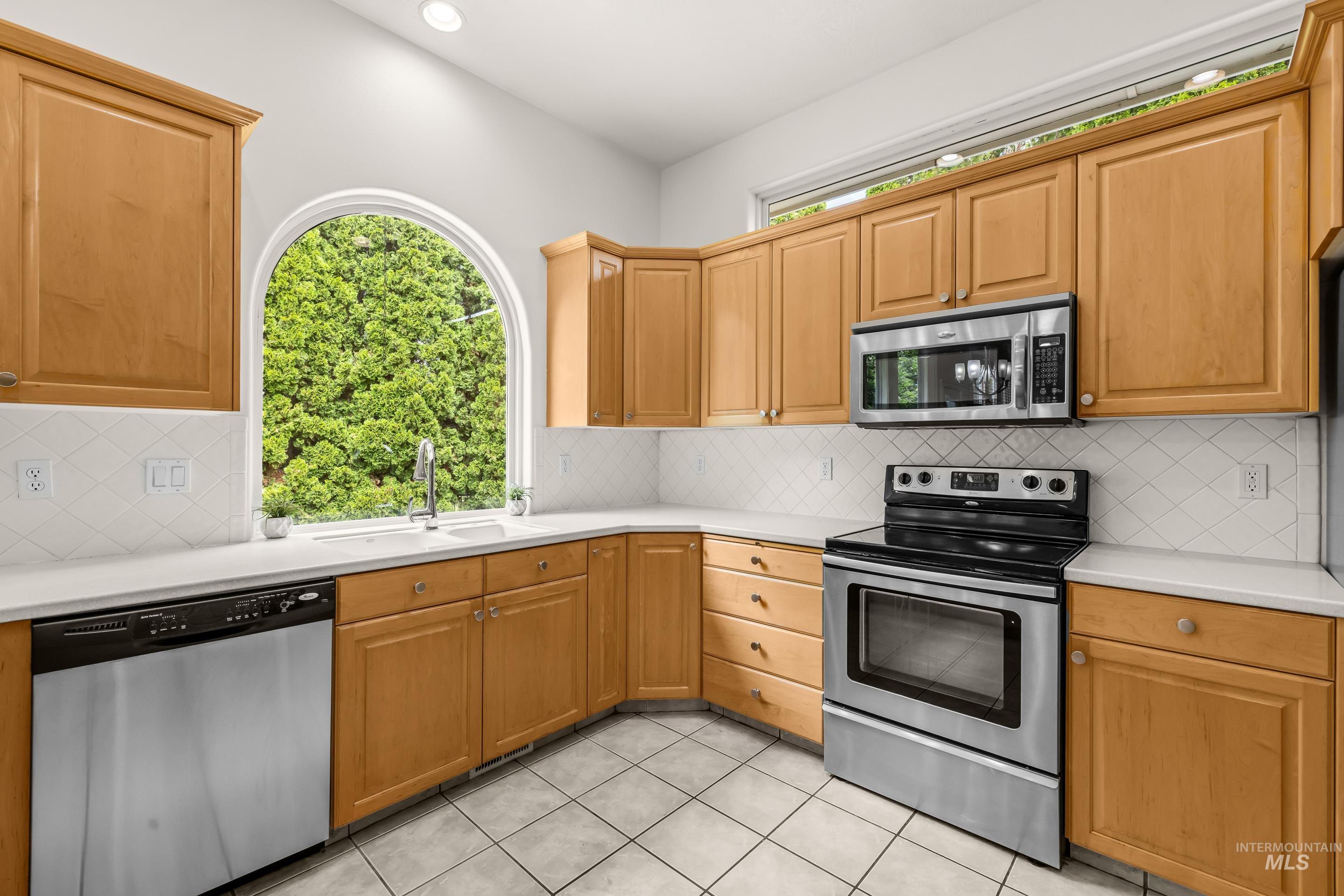 5917 N Cosworth Pl Property Photo 17