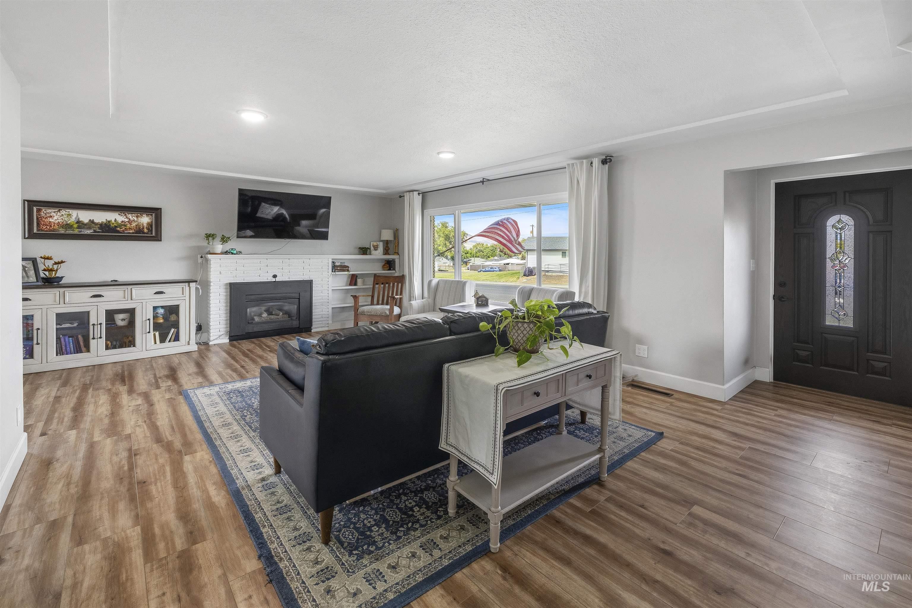 1326 6th Street Property Photo 4