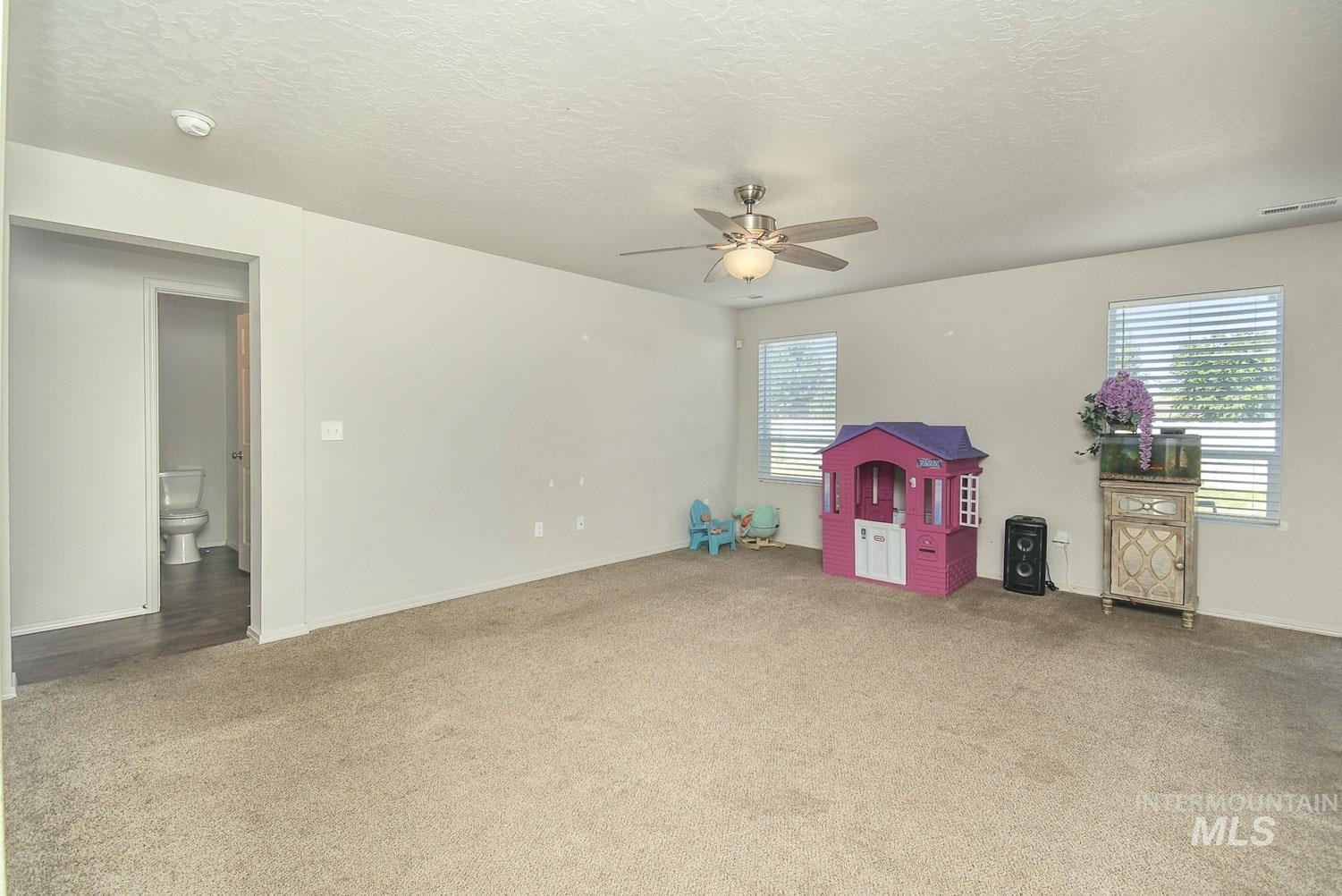 17713 N Onaway Ave Property Photo 6