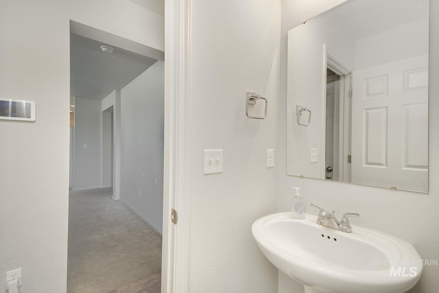 17713 N Onaway Ave Property Photo 13