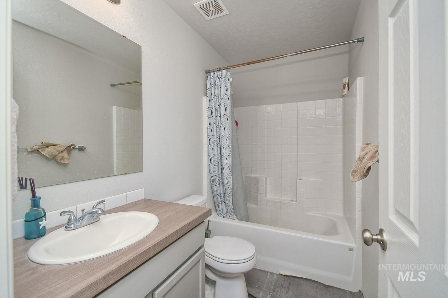 17713 N Onaway Ave Property Photo 16