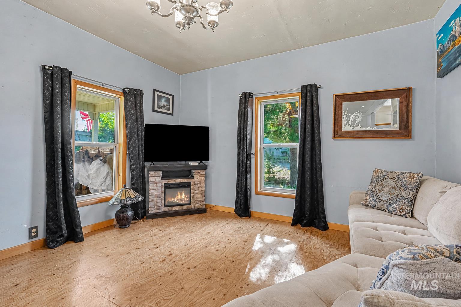 130 N Weiser St. Property Photo 3