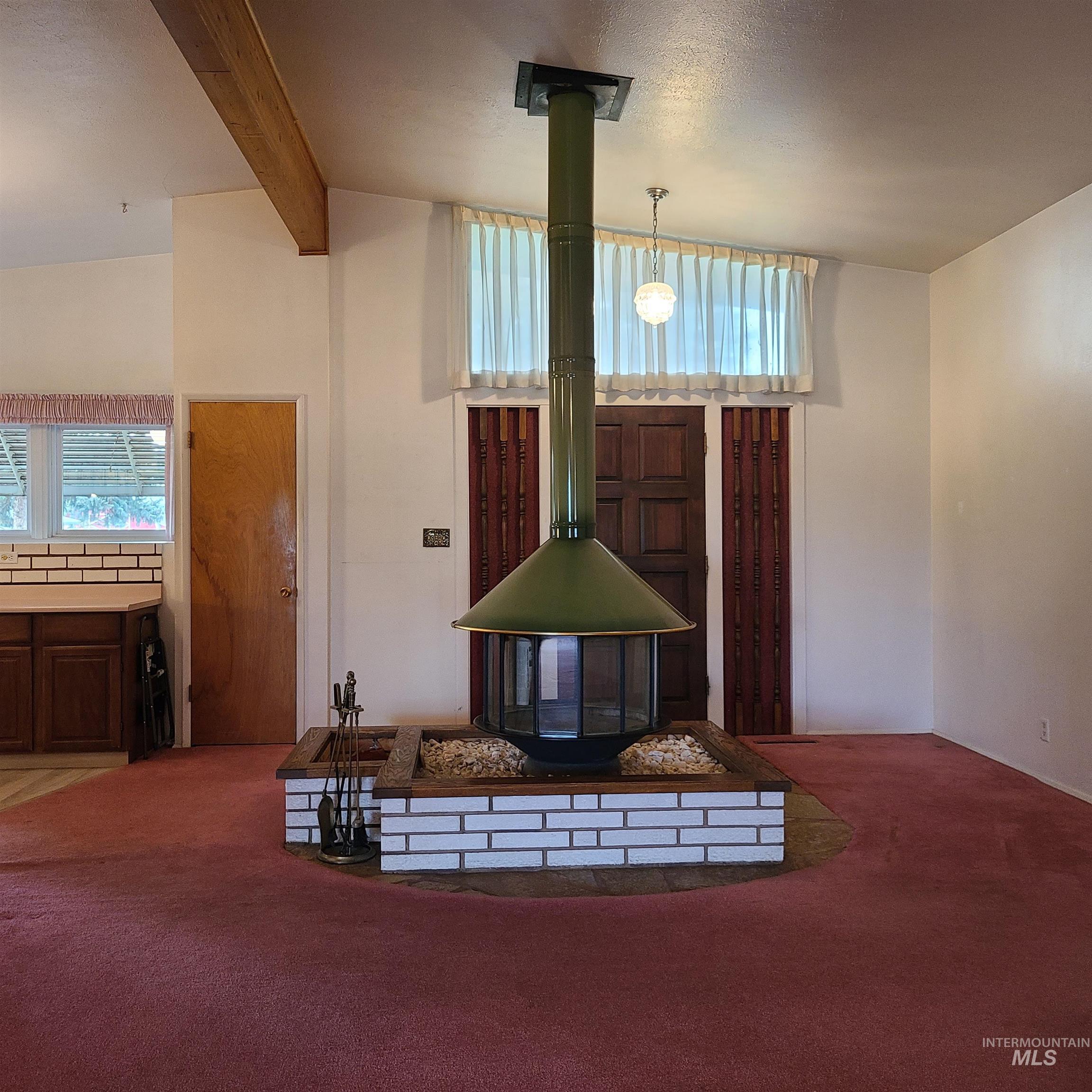 1298 E 2nd Property Photo 10