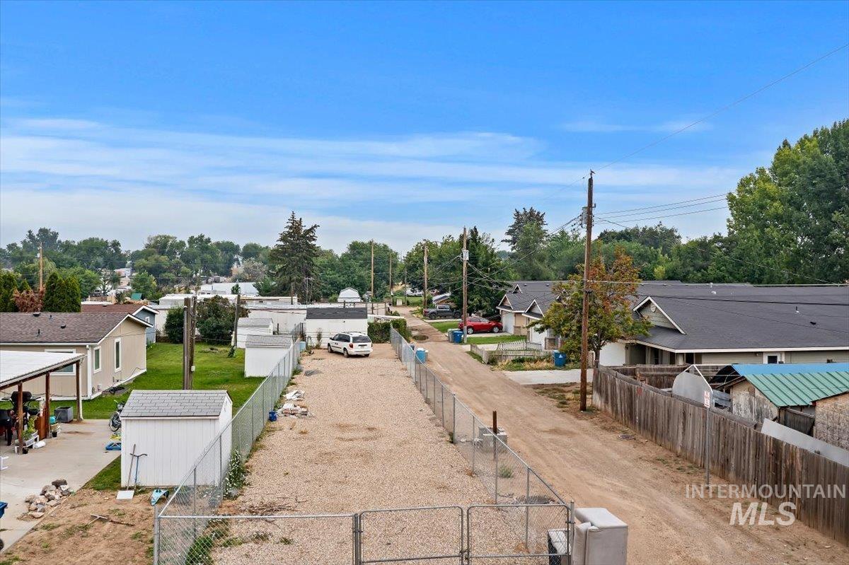 912 4th Ave N Property Photo 13