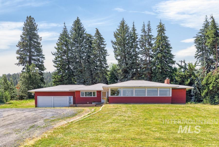 1011 Hall Rd. Property Photo 3