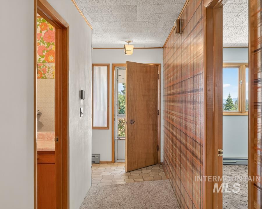 1011 Hall Rd. Property Photo 4
