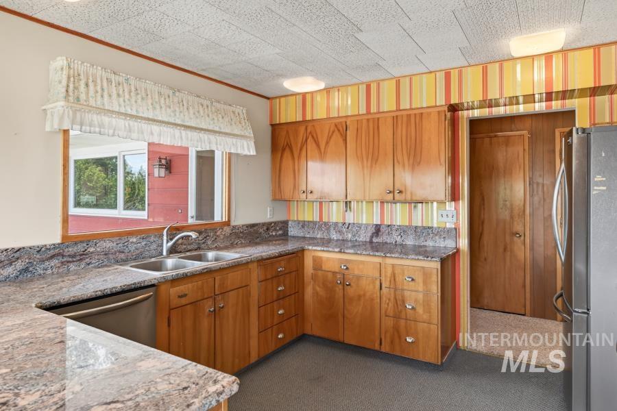 1011 Hall Rd. Property Photo 5