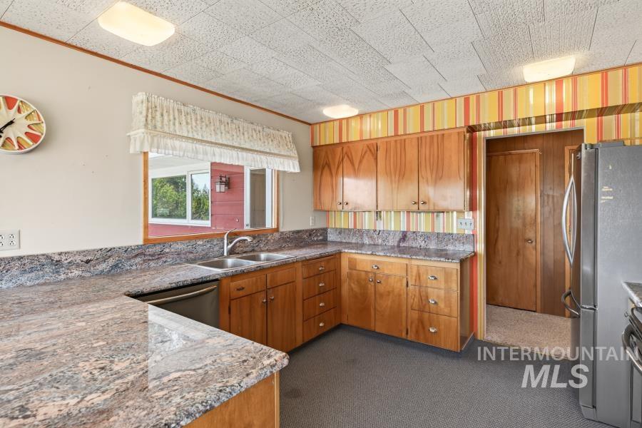 1011 Hall Rd. Property Photo 6