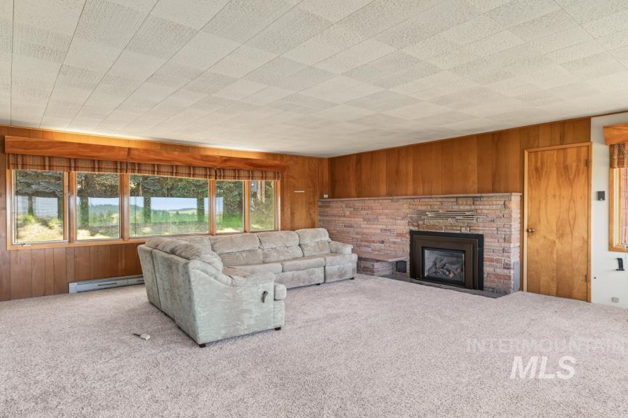 1011 Hall Rd. Property Photo 14