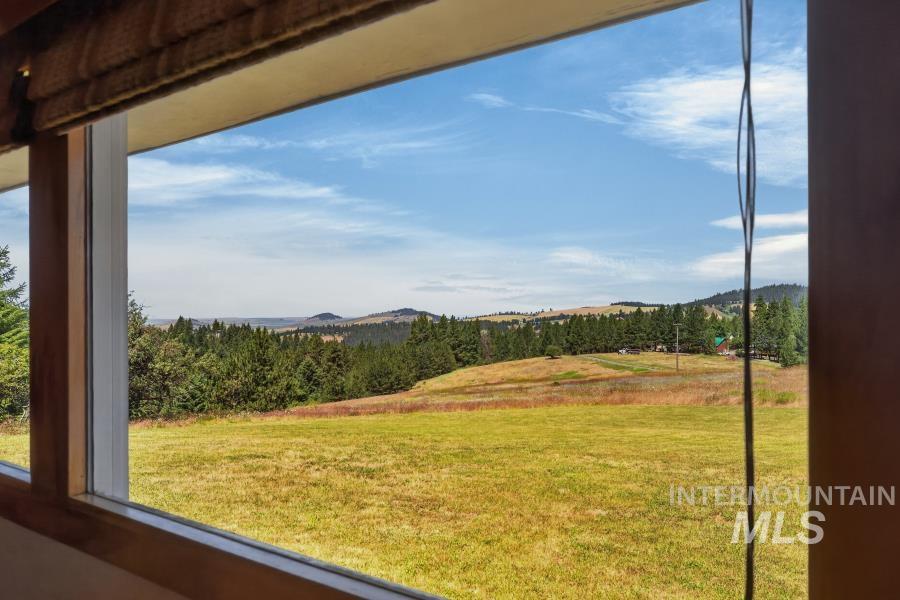 1011 Hall Rd. Property Photo 17