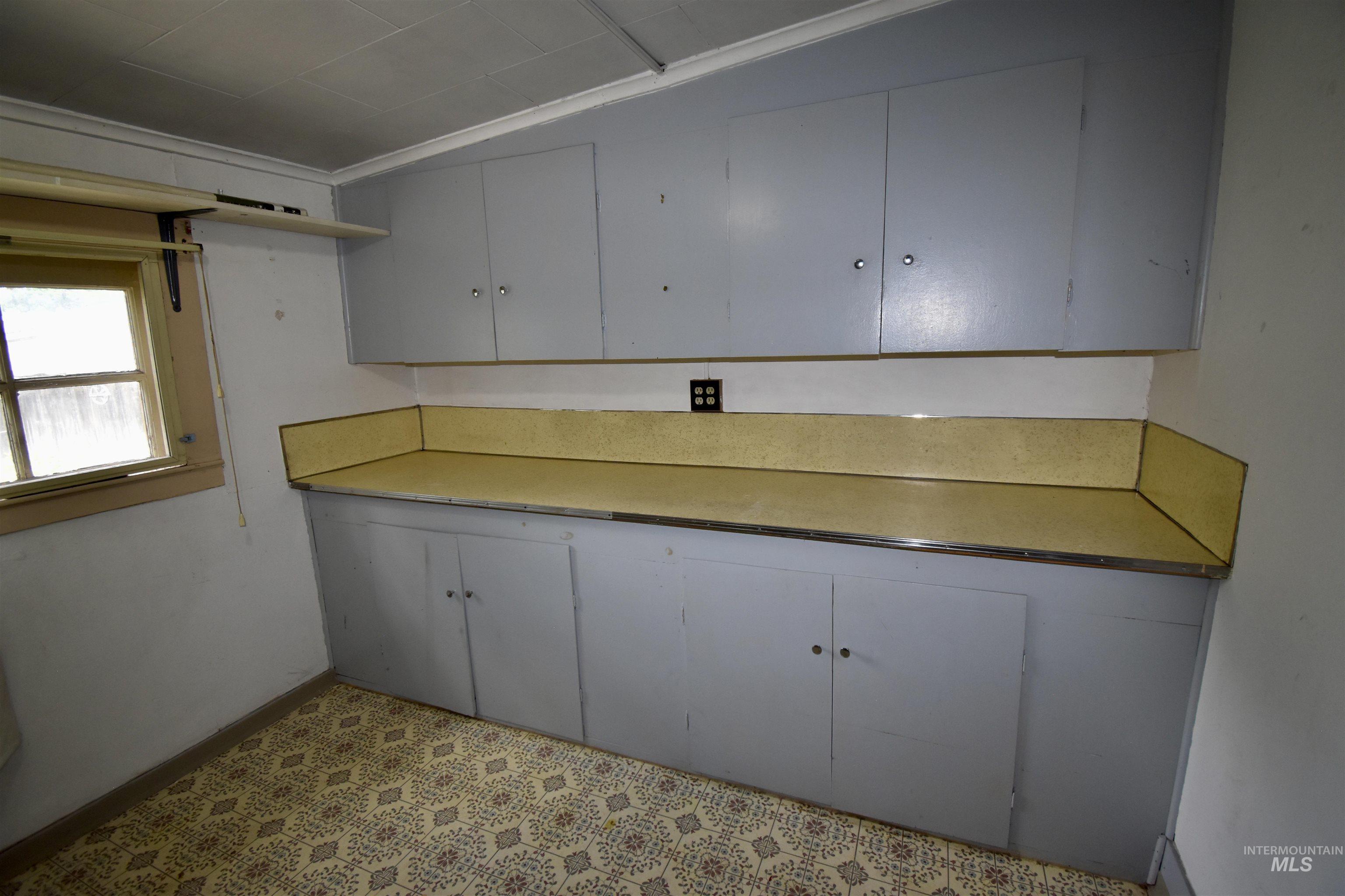 914 7th St Property Photo 10