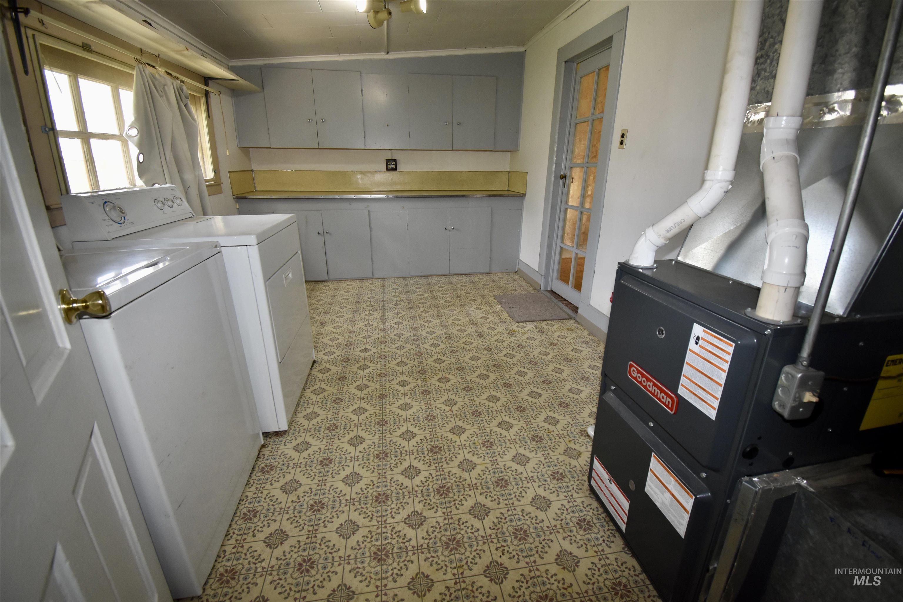 914 7th St Property Photo 11