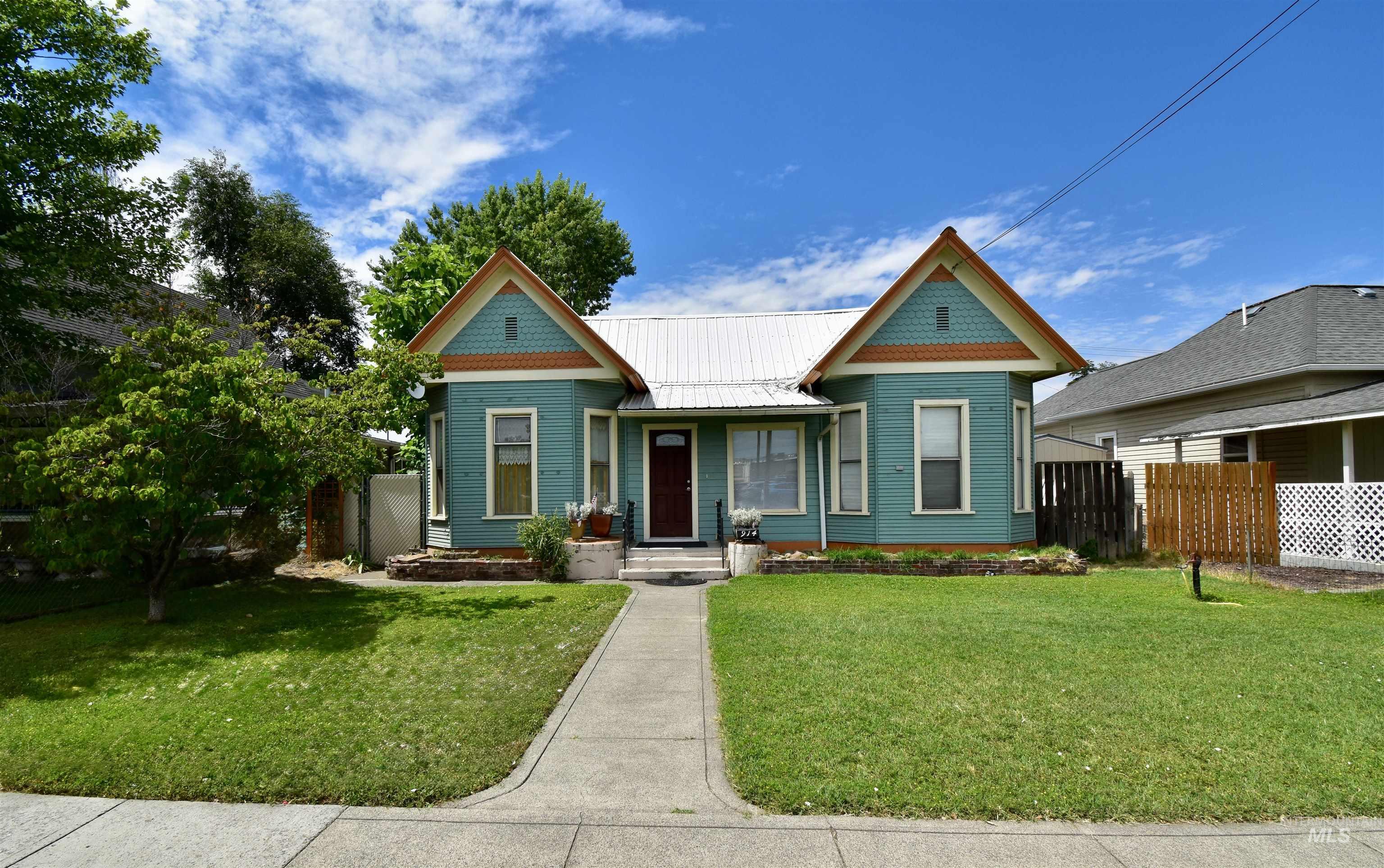 914 7th St Property Photo 13
