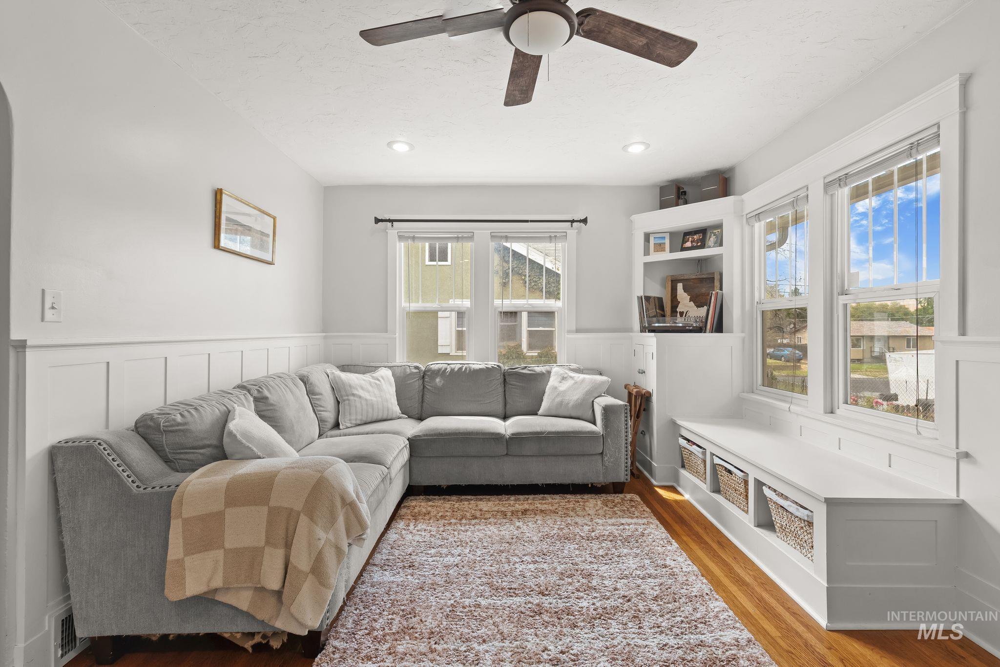 1408 13th Avenue Property Photo 4