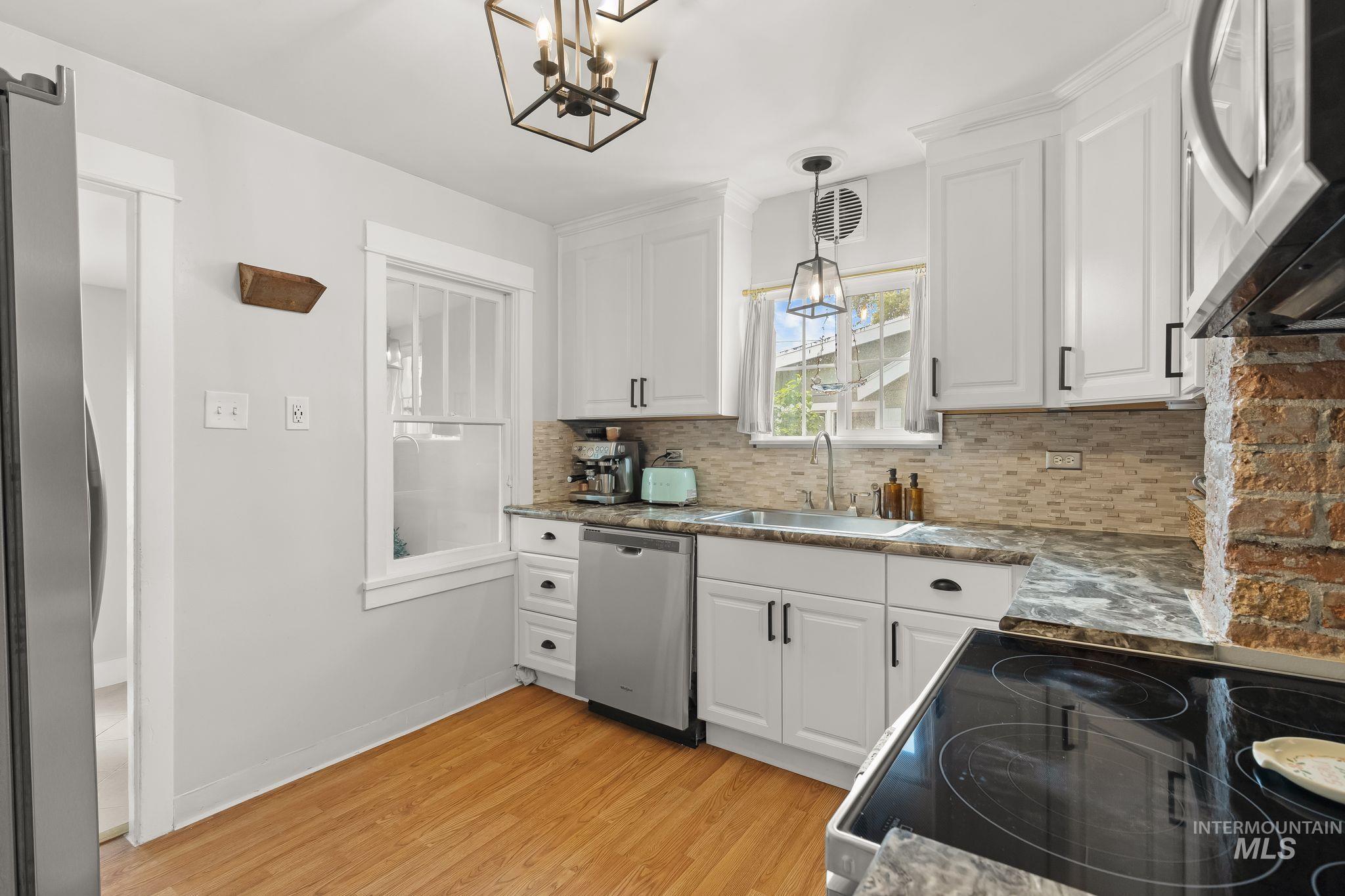 1408 13th Avenue Property Photo 12