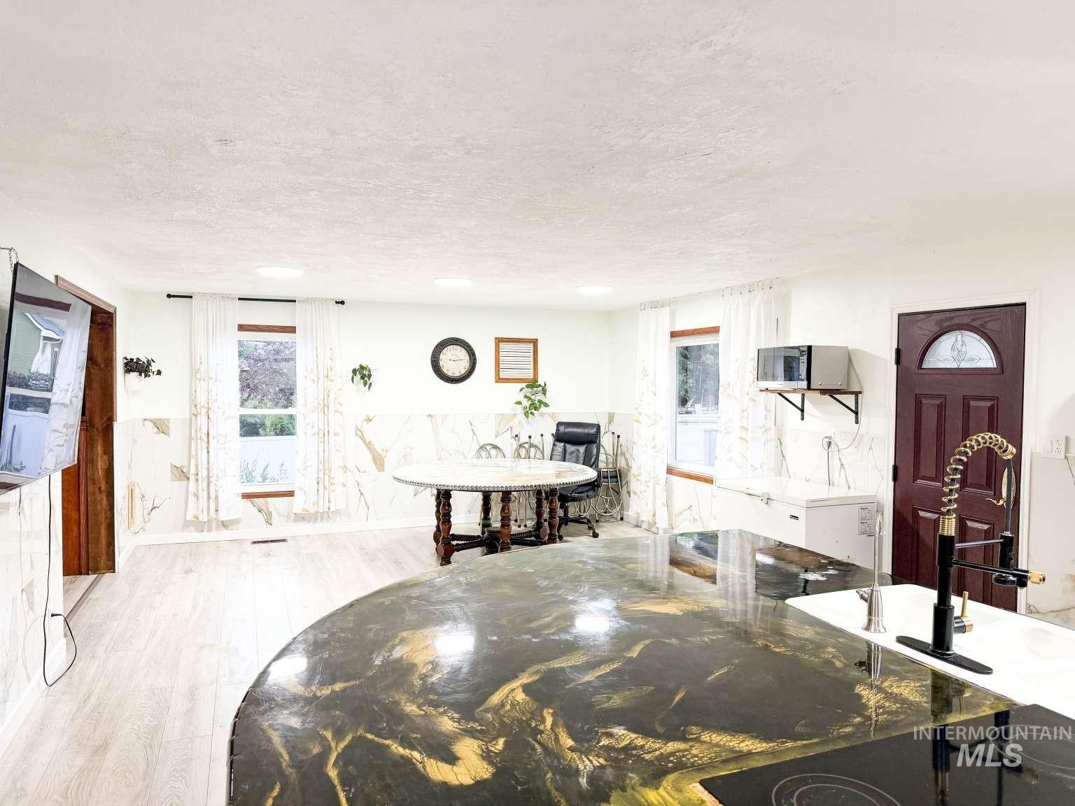 1158 S Powerline Rd Property Photo 15