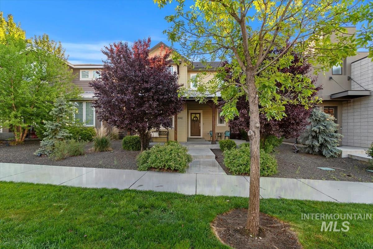 3042 S Shadywood Way Property Photo 1