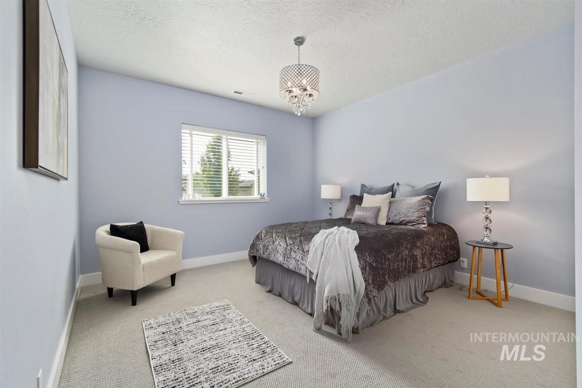 3042 S Shadywood Way Property Photo 13