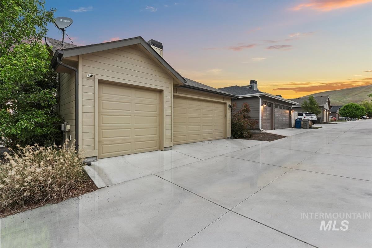 3042 S Shadywood Way Property Photo 22