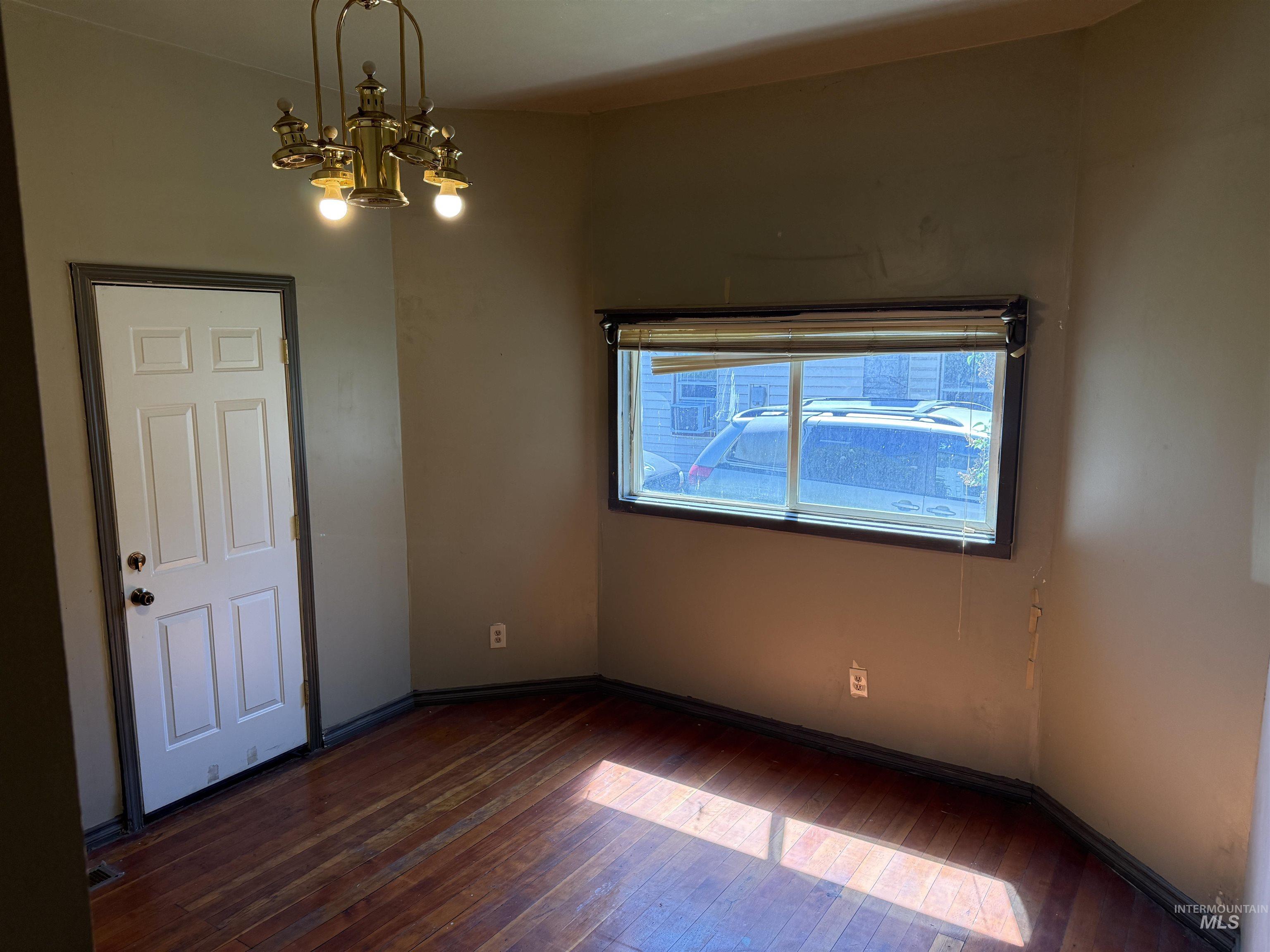 119 25th St. Property Photo 11