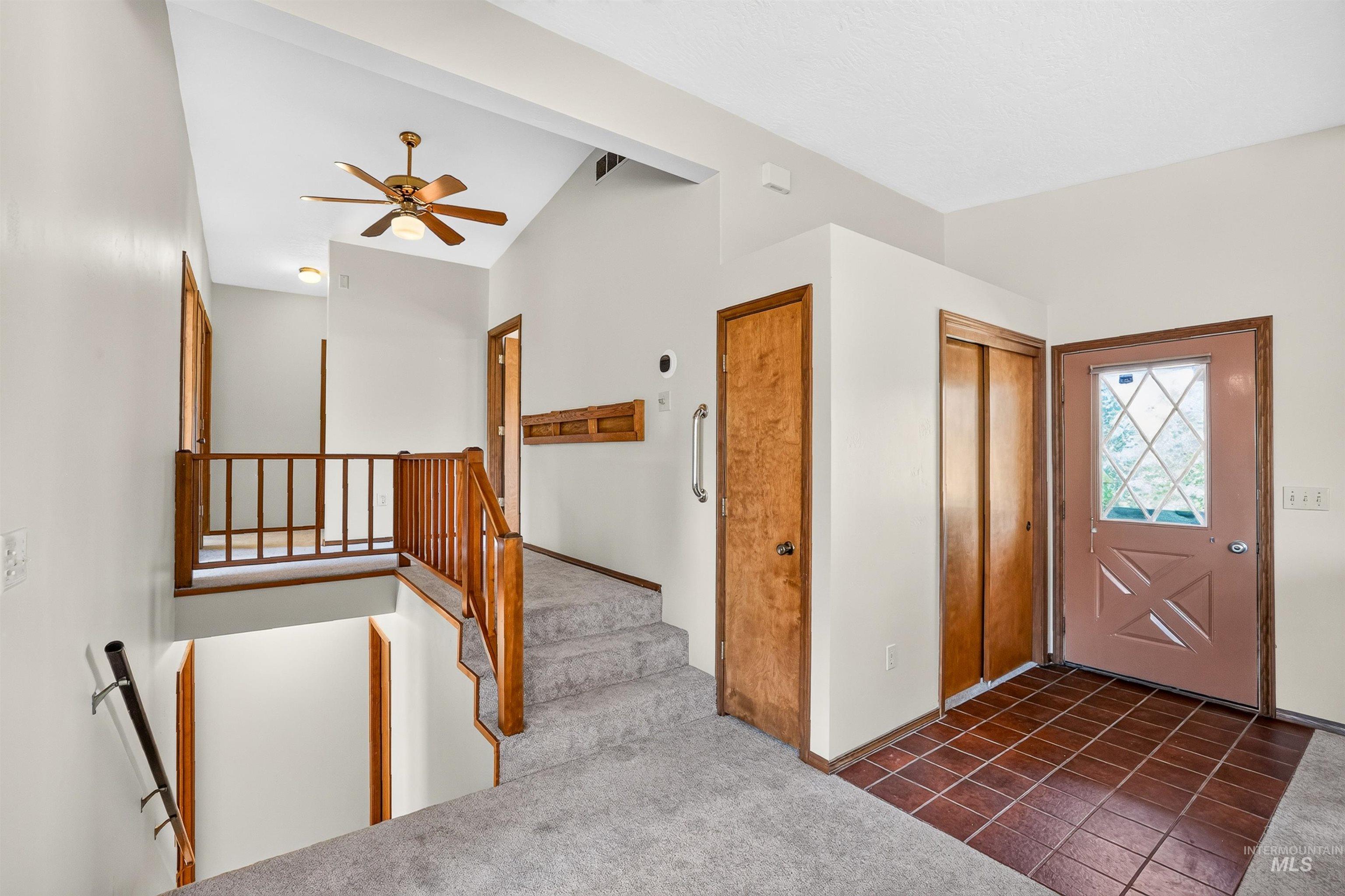 516 Skyline Dr Property Photo 22