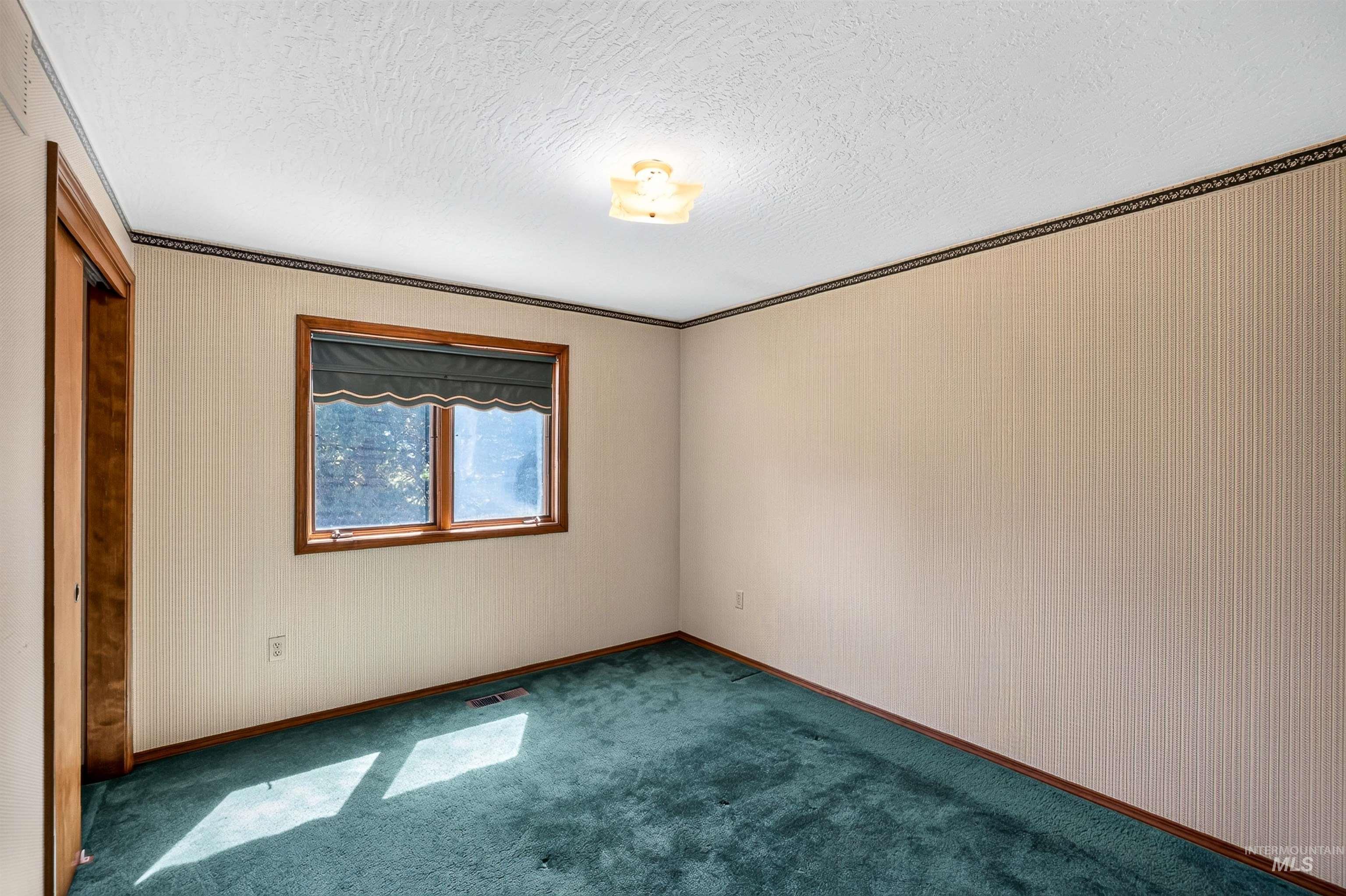 516 Skyline Dr Property Photo 30