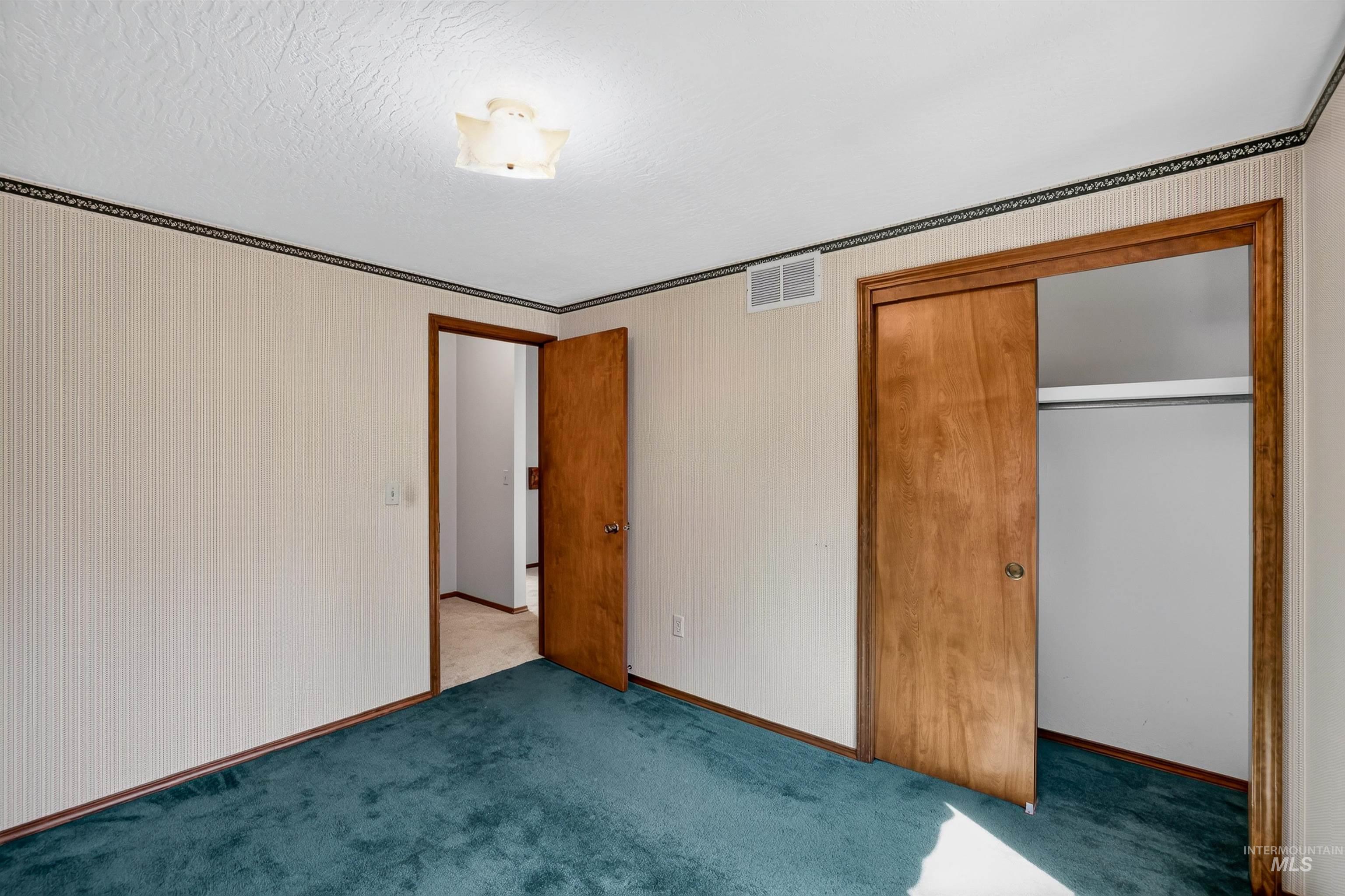 516 Skyline Dr Property Photo 32