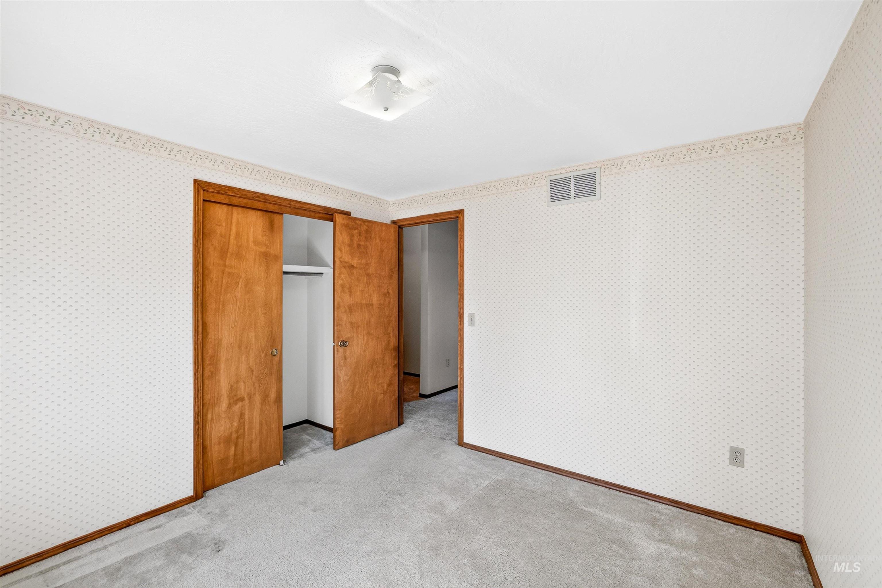 516 Skyline Dr Property Photo 33