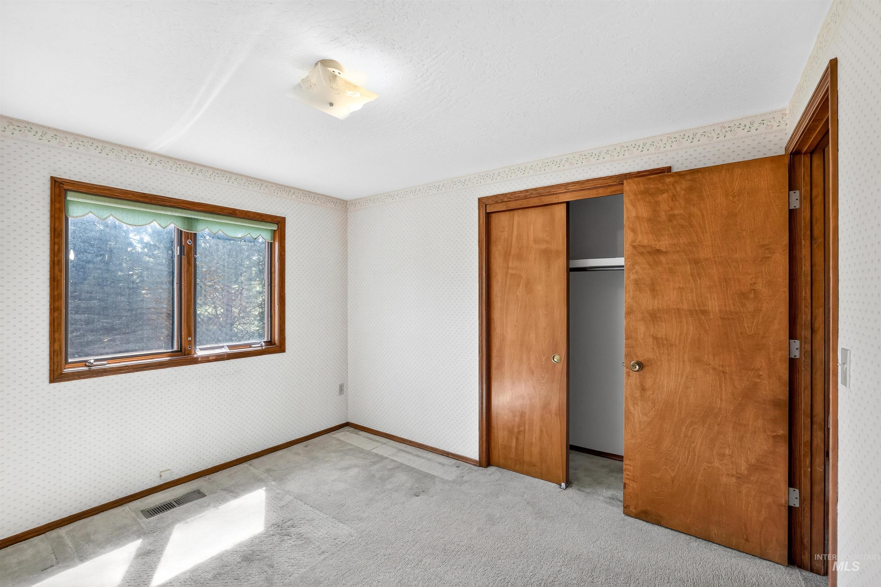 516 Skyline Dr Property Photo 34