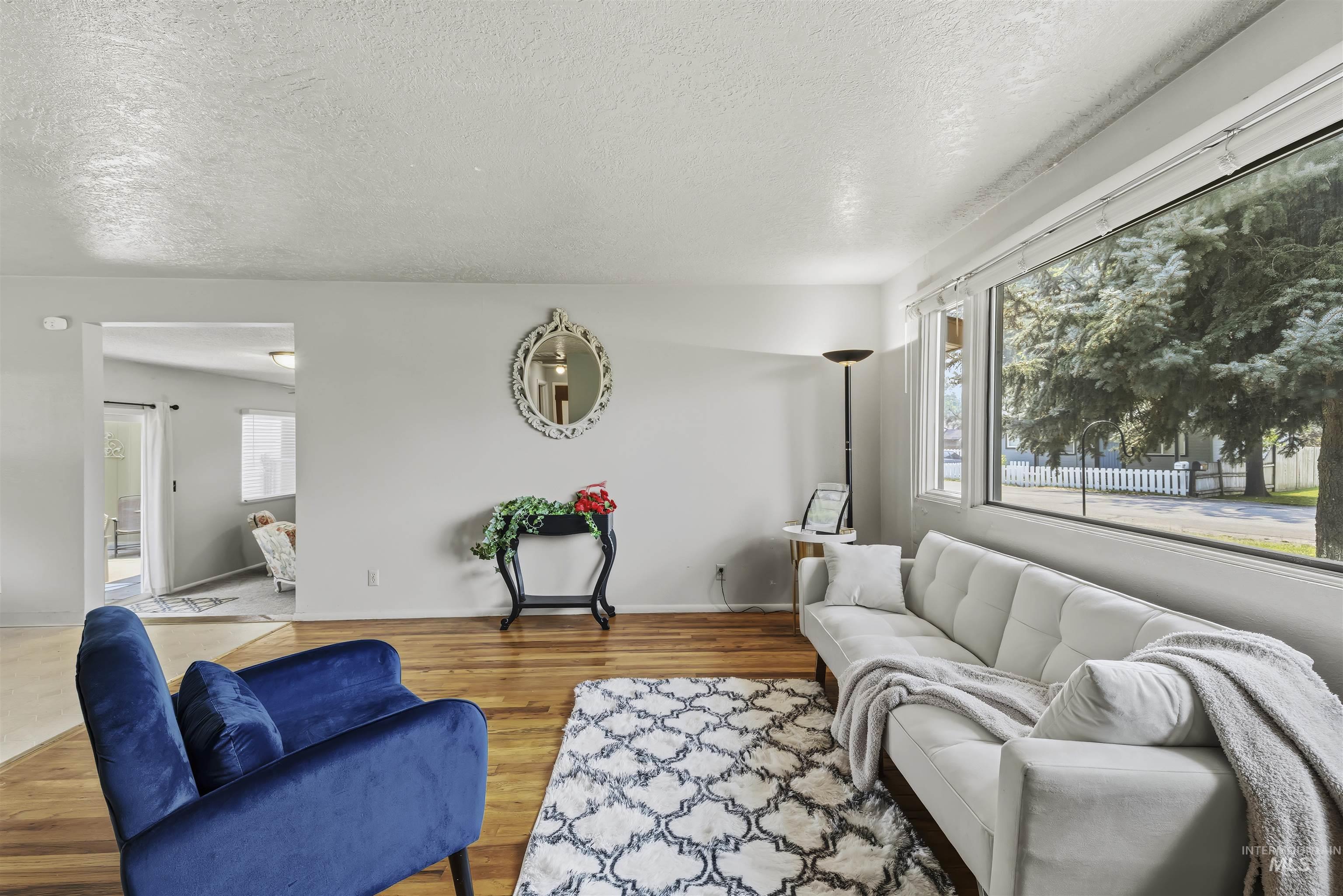2816 N Innis Property Photo 3