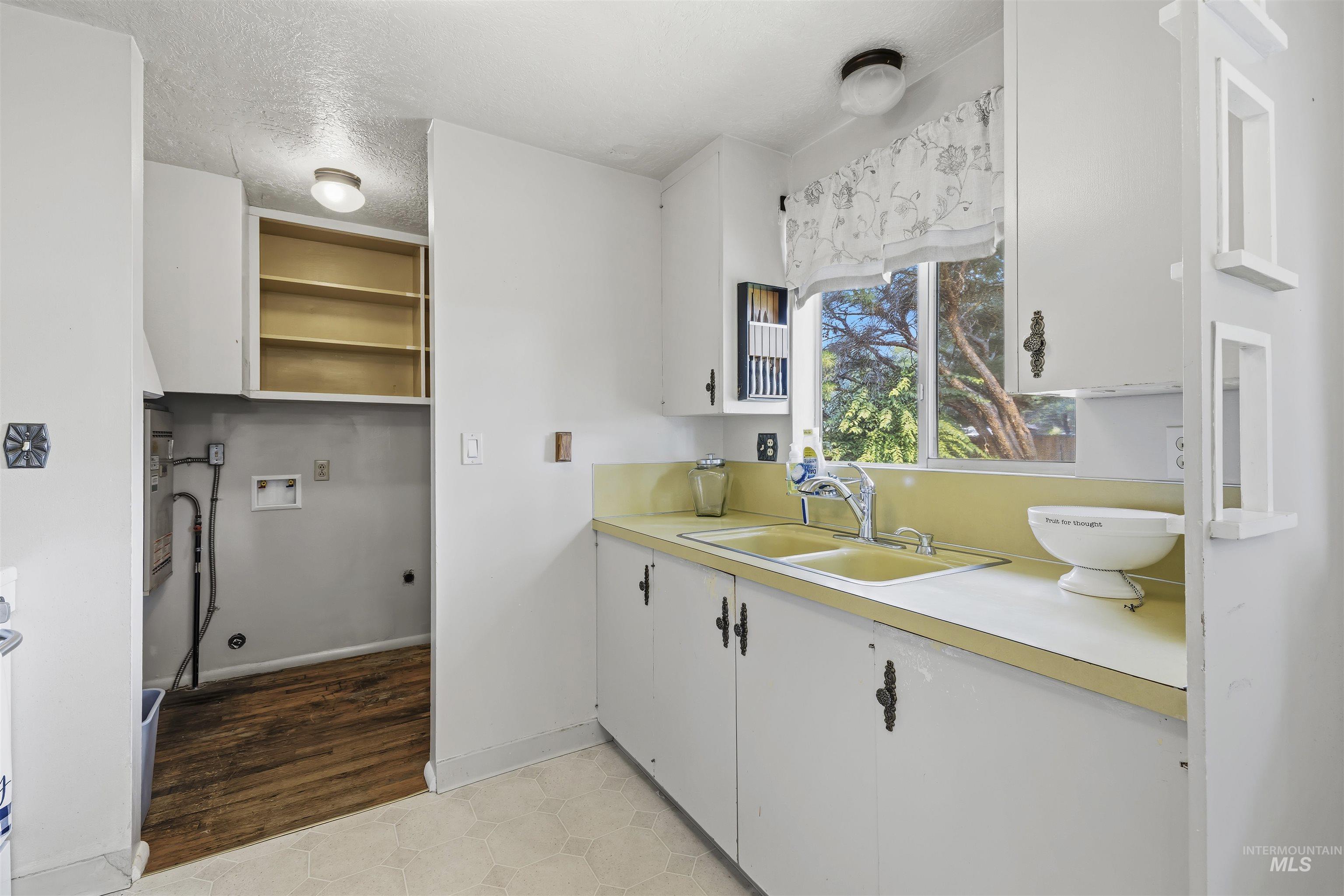 2816 N Innis Property Photo 6