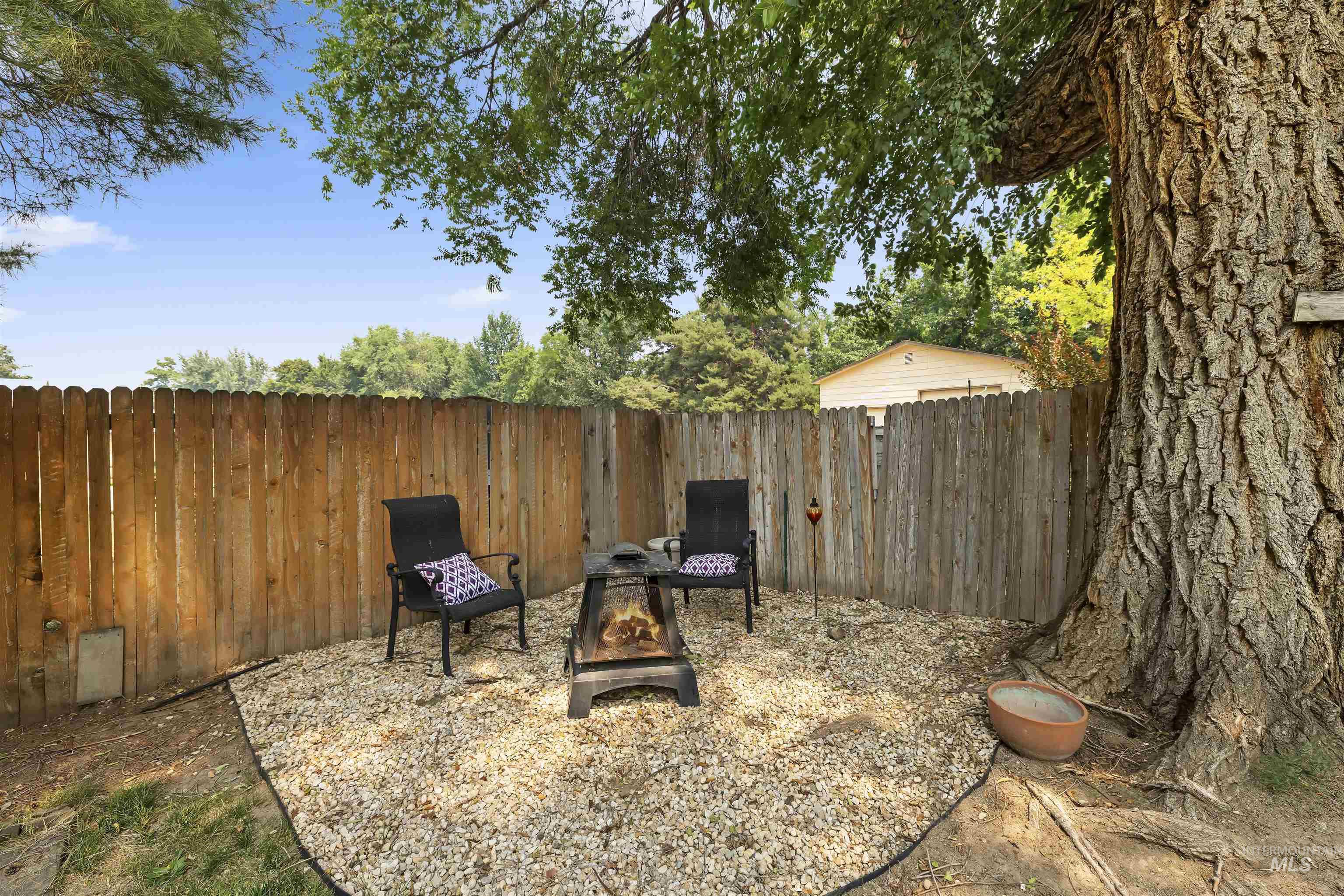 2816 N Innis Property Photo 18