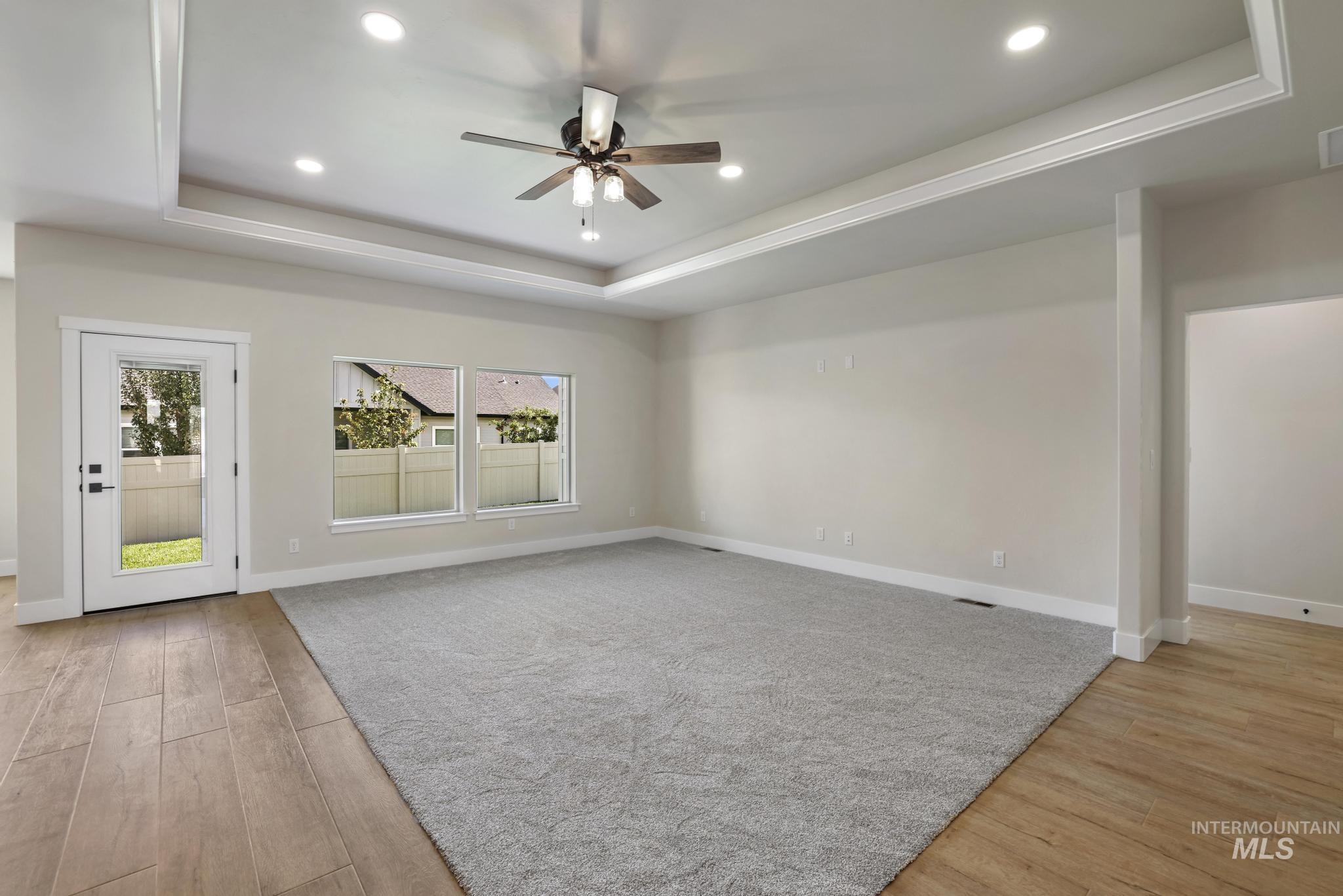 2194 Caribel St Property Photo 6