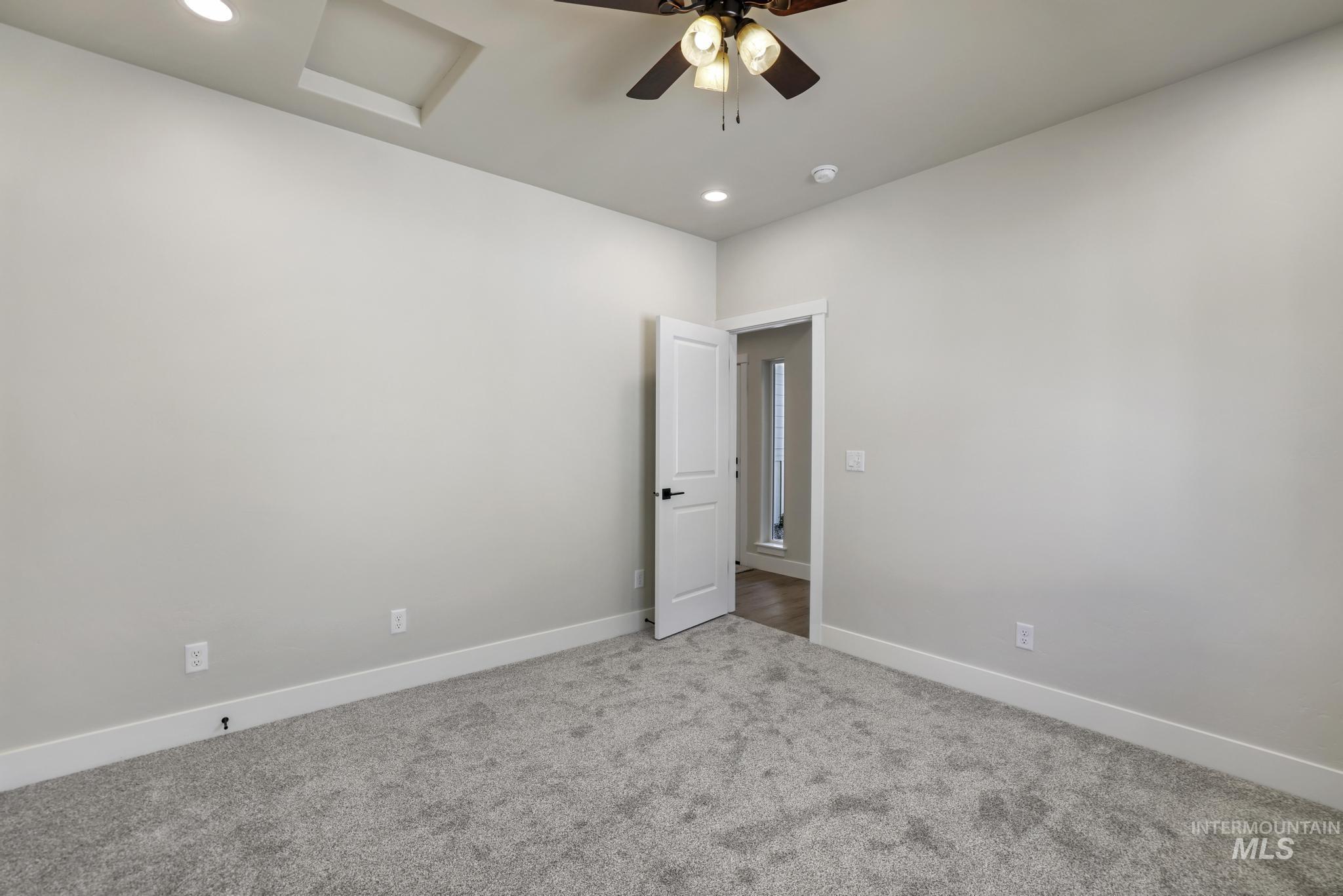2194 Caribel St Property Photo 23