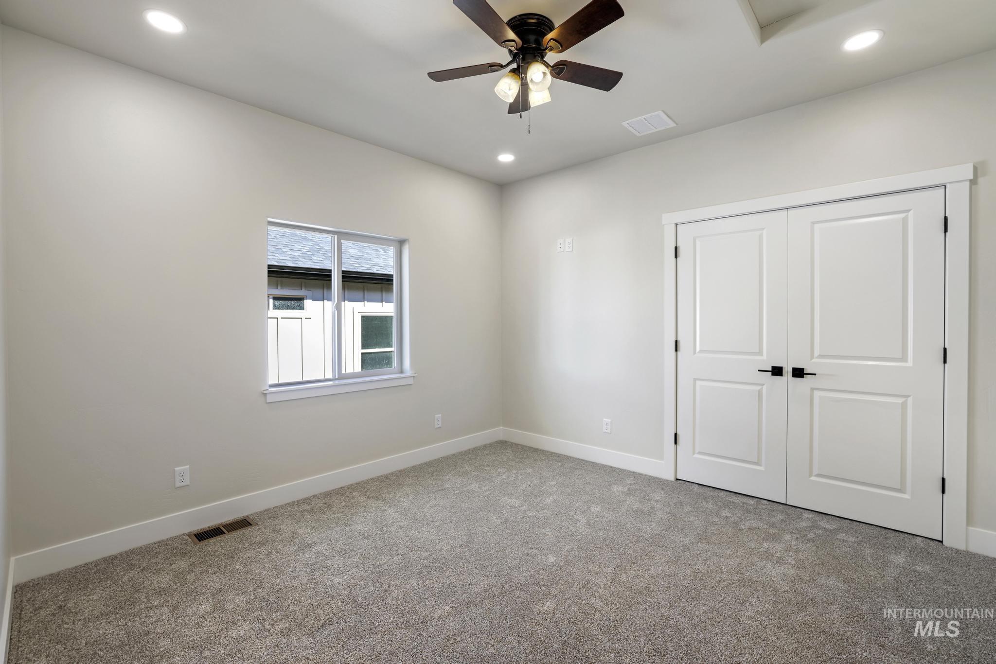 2194 Caribel St Property Photo 24