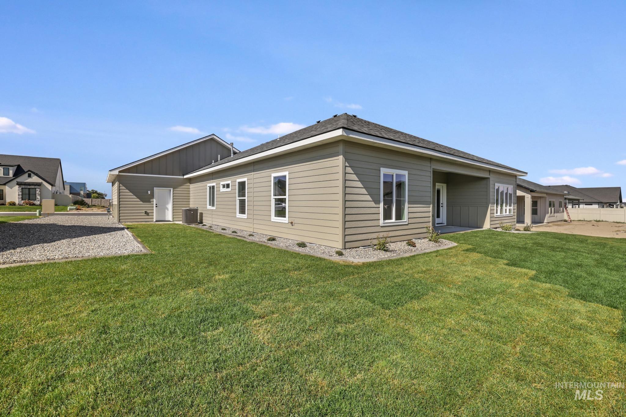 2194 Caribel St Property Photo 28