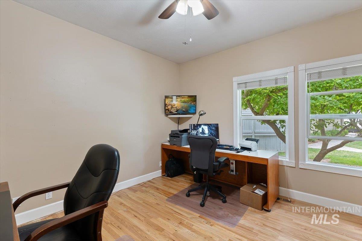 5184 N Greyloch Property Photo 16
