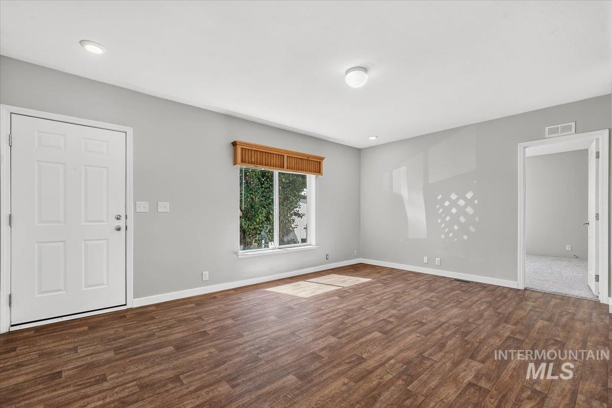 456 W Greenleaf St. Property Photo 4