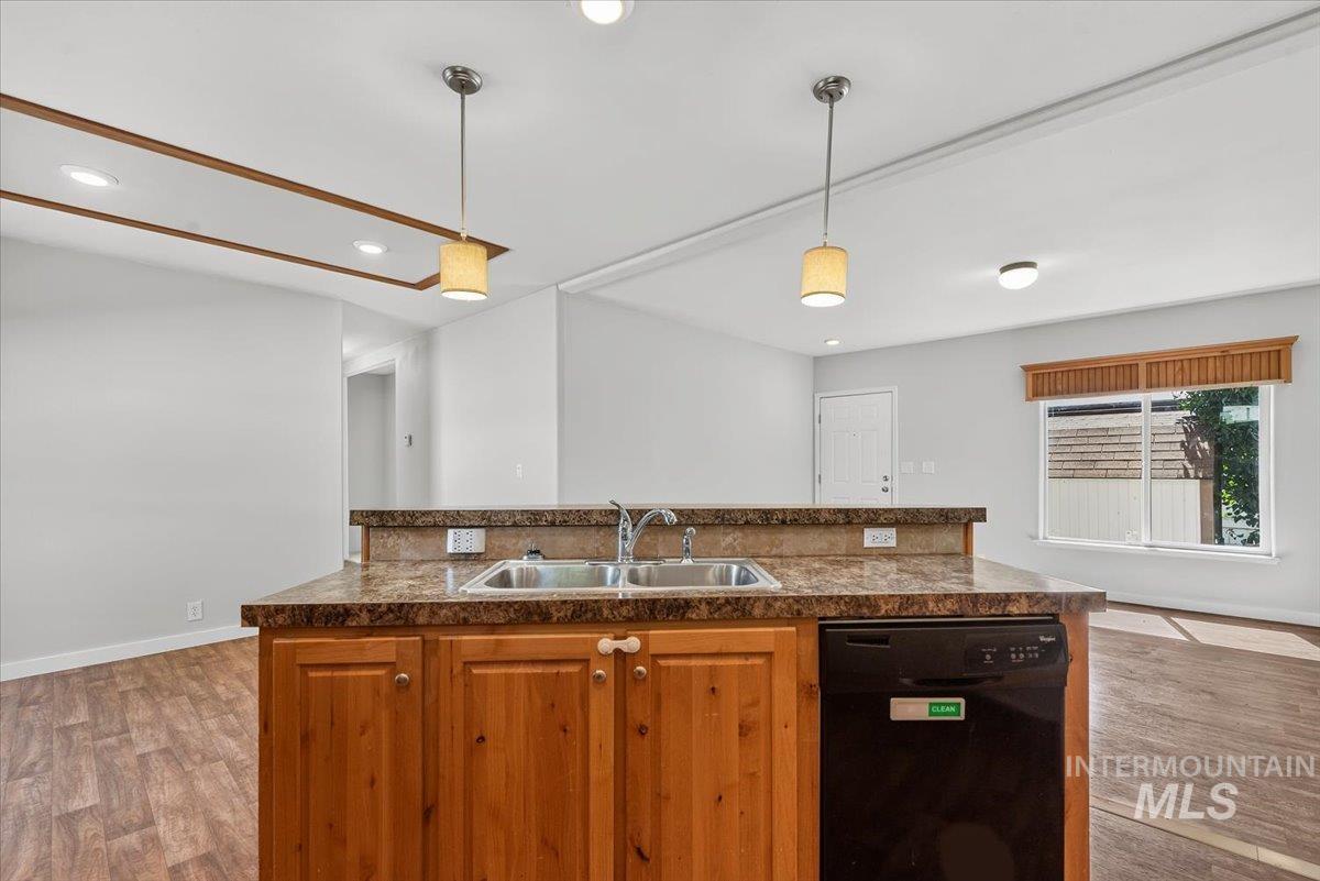 456 W Greenleaf St. Property Photo 9