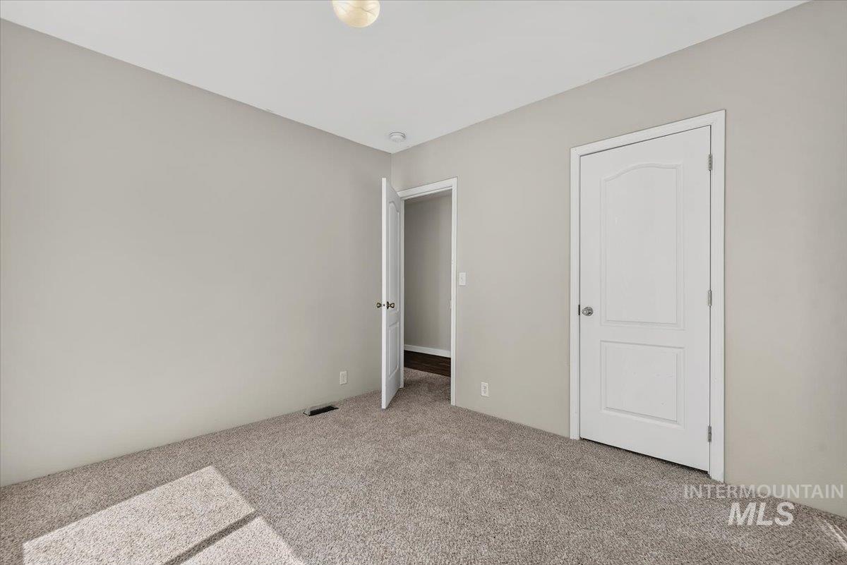 456 W Greenleaf St. Property Photo 19