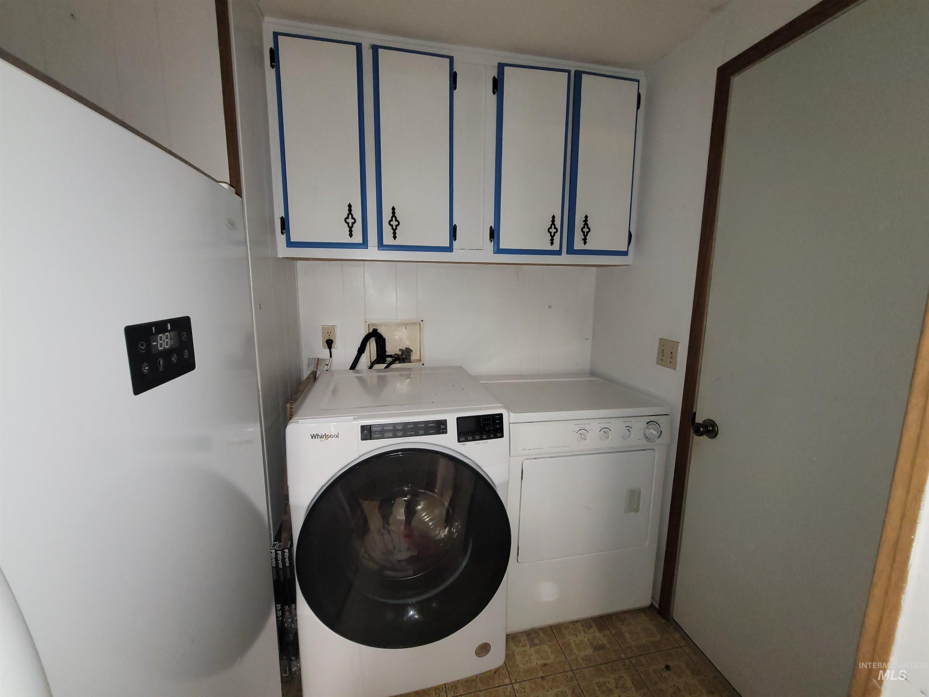 101 Waterfall Loop Property Photo 22