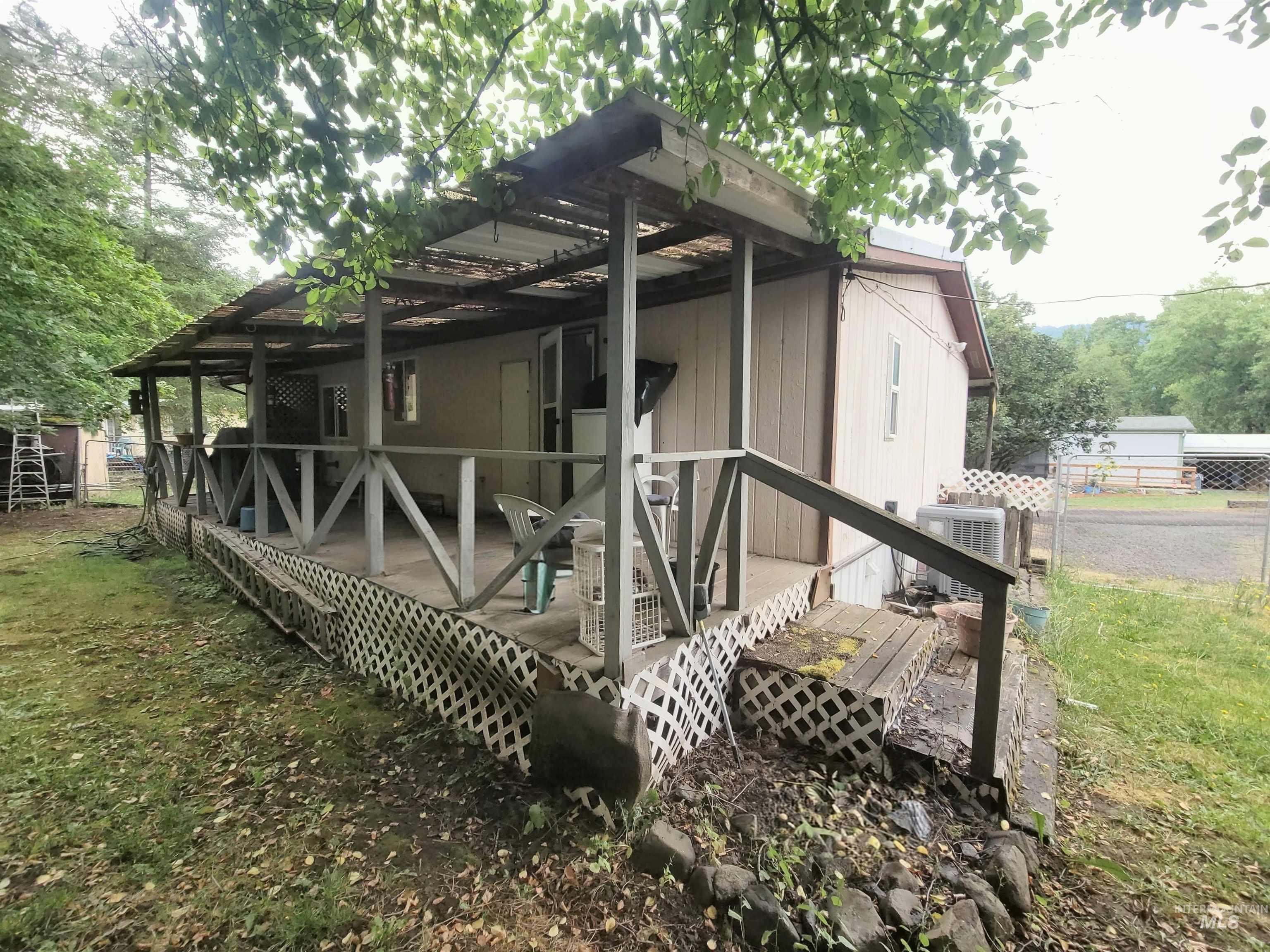 101 Waterfall Loop Property Photo 23