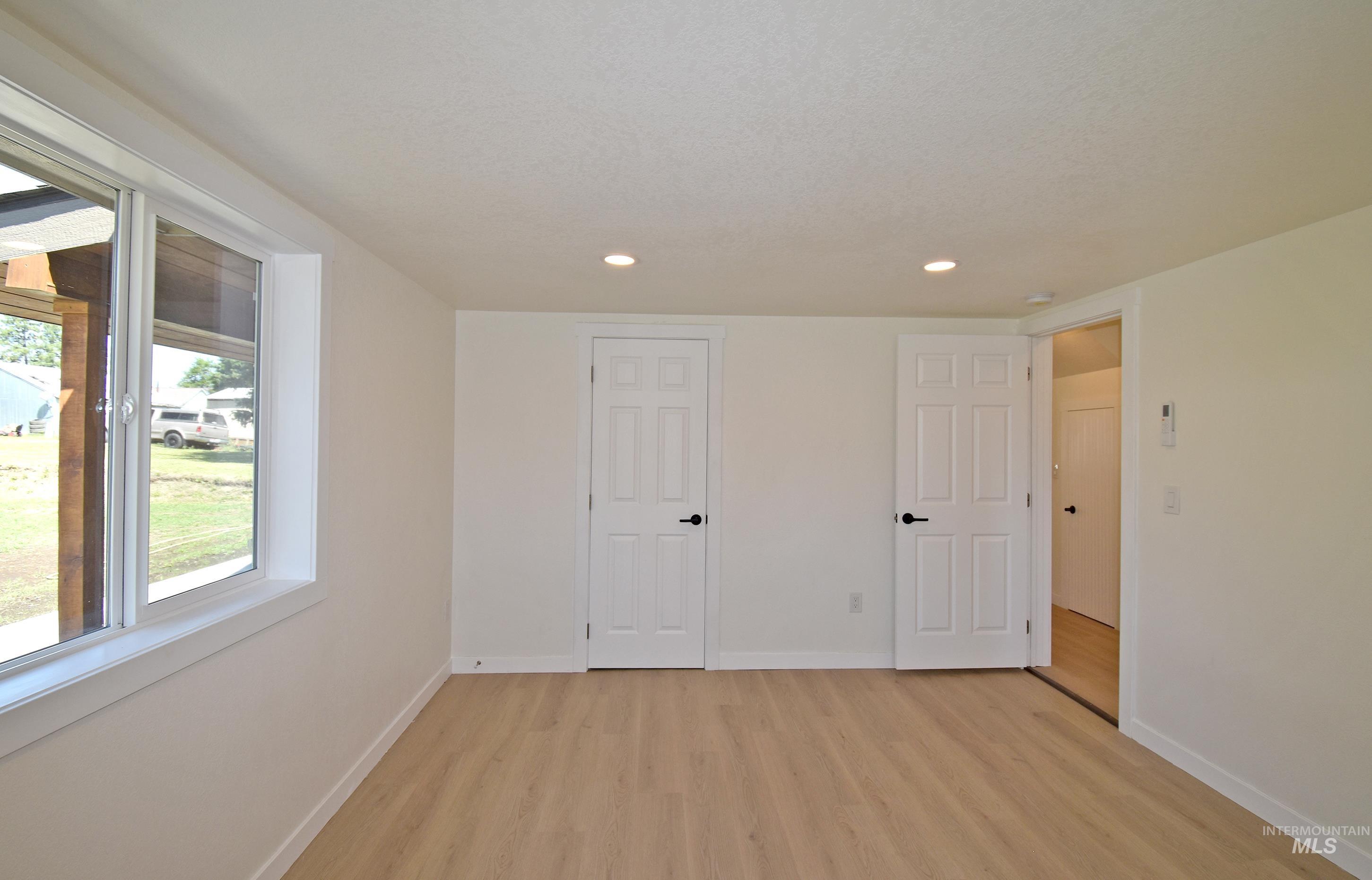 413 Ellis Avenue Property Photo 18
