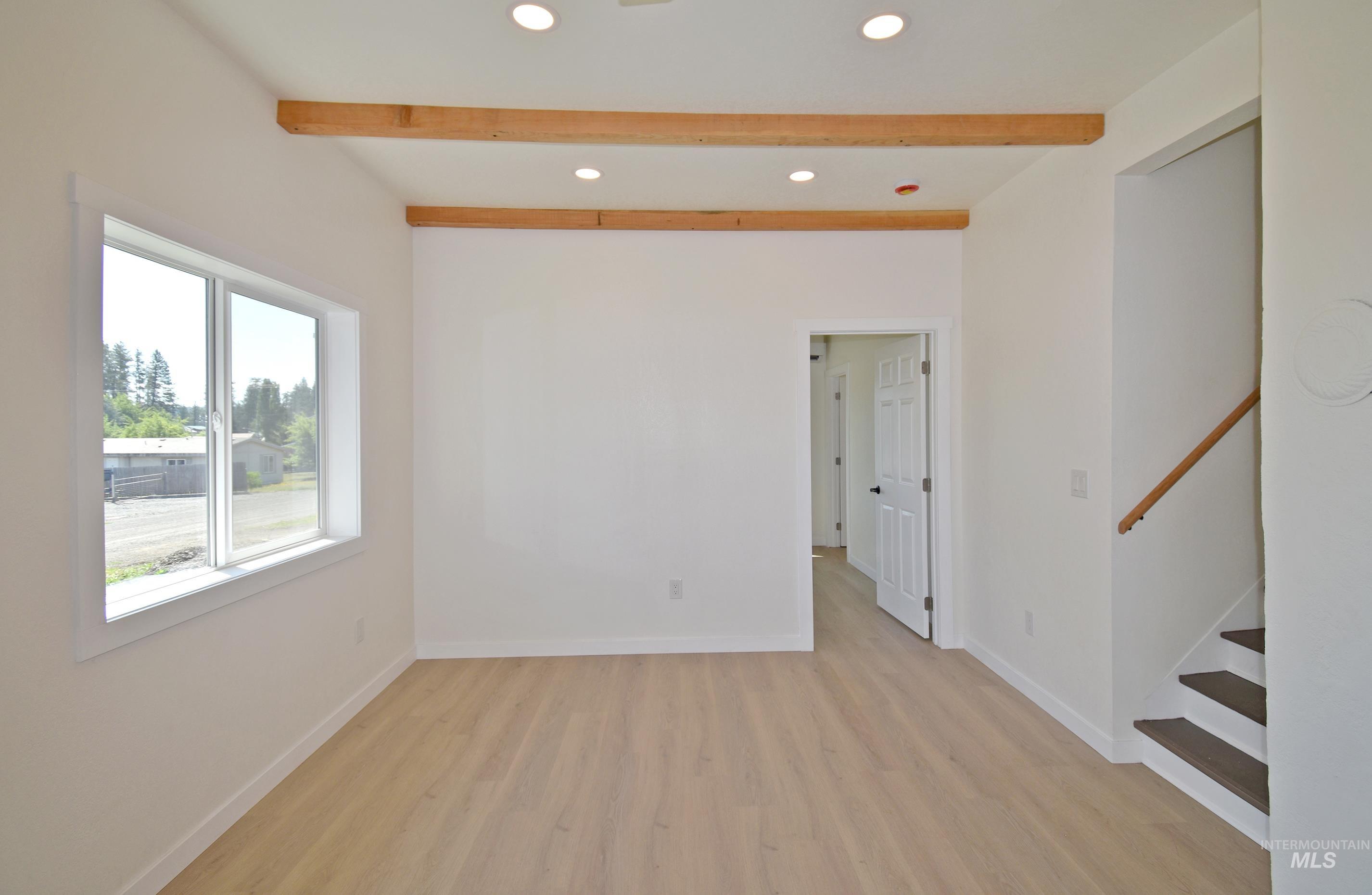 413 Ellis Avenue Property Photo 25