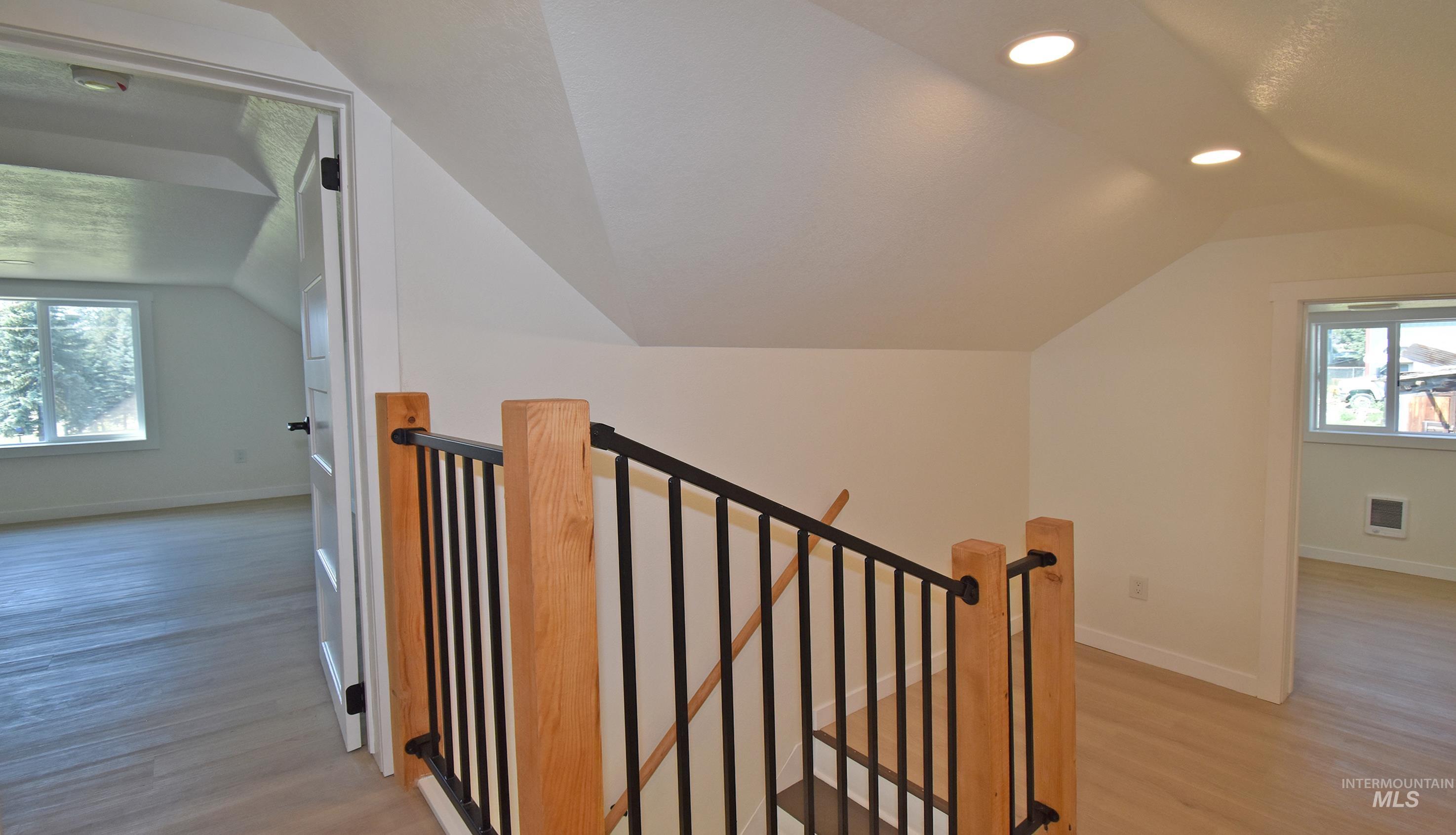 413 Ellis Avenue Property Photo 31