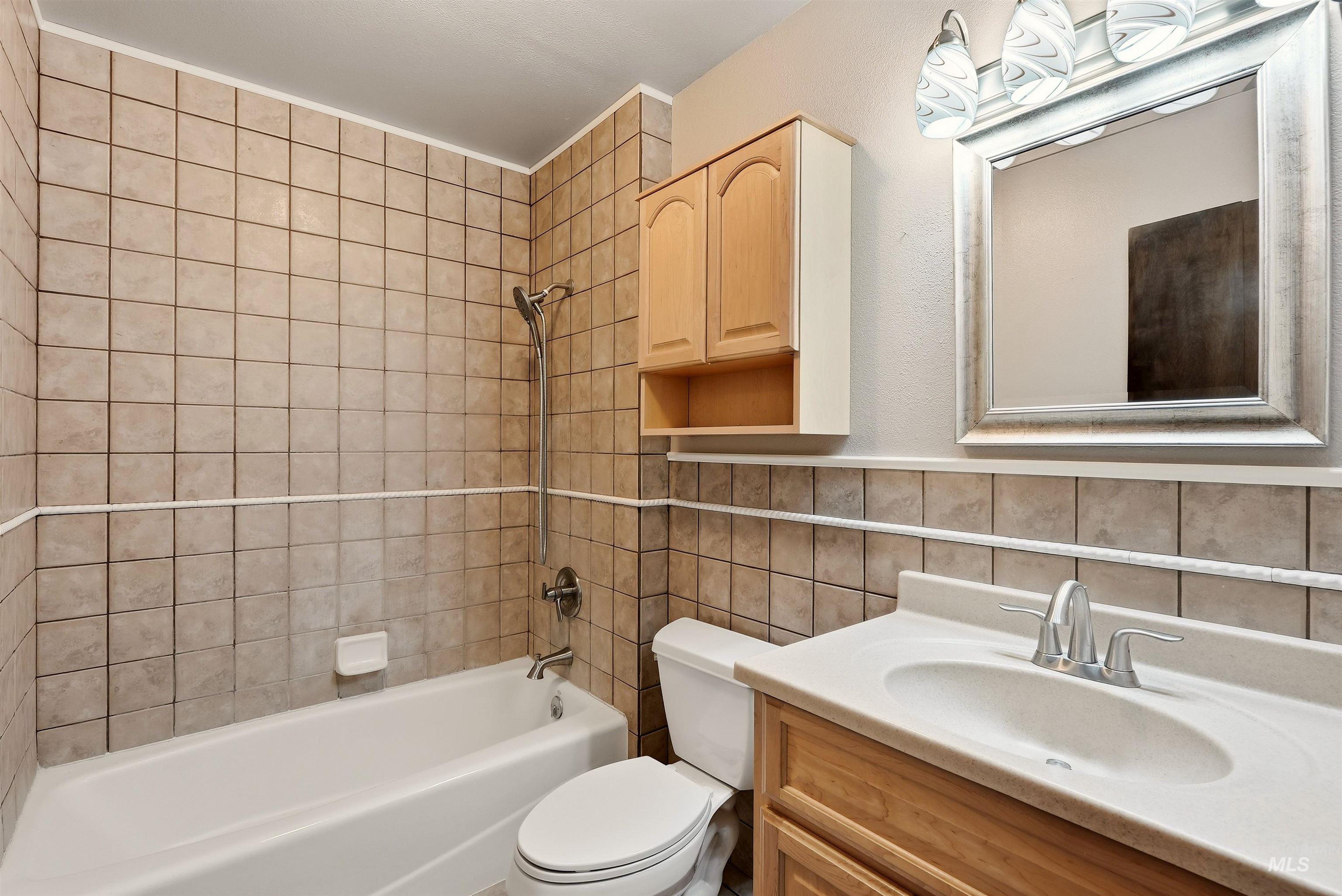 2624 Grandview Drive Property Photo 18