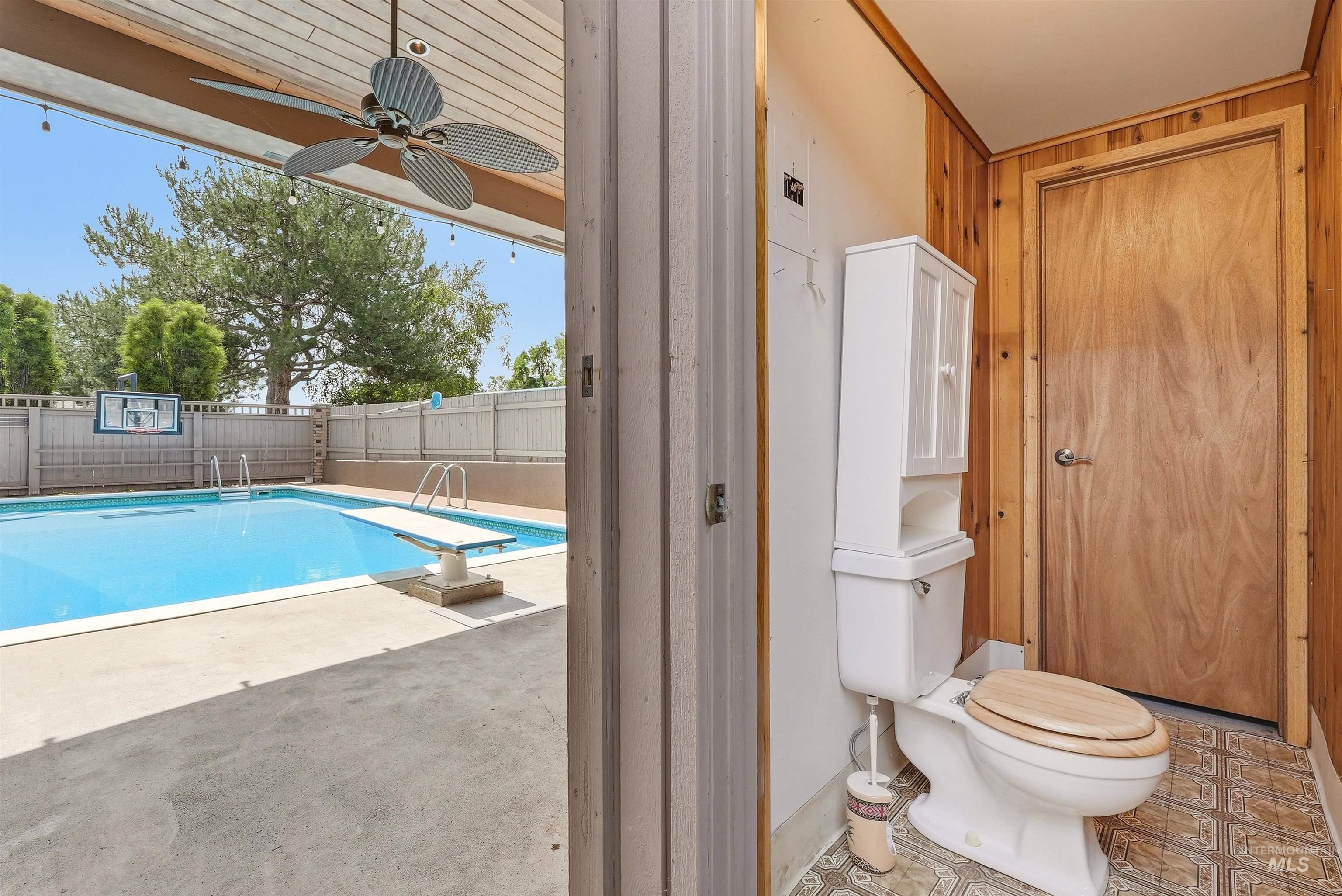 2624 Grandview Drive Property Photo 31